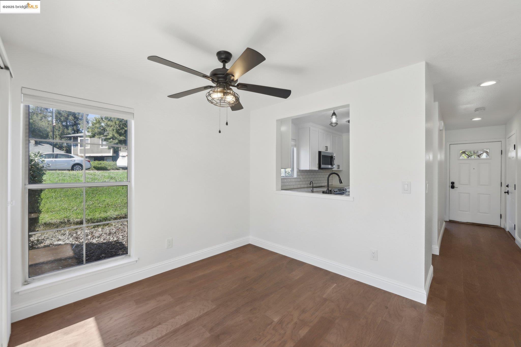 Photo #11: 41107127 Listing: Photo #11