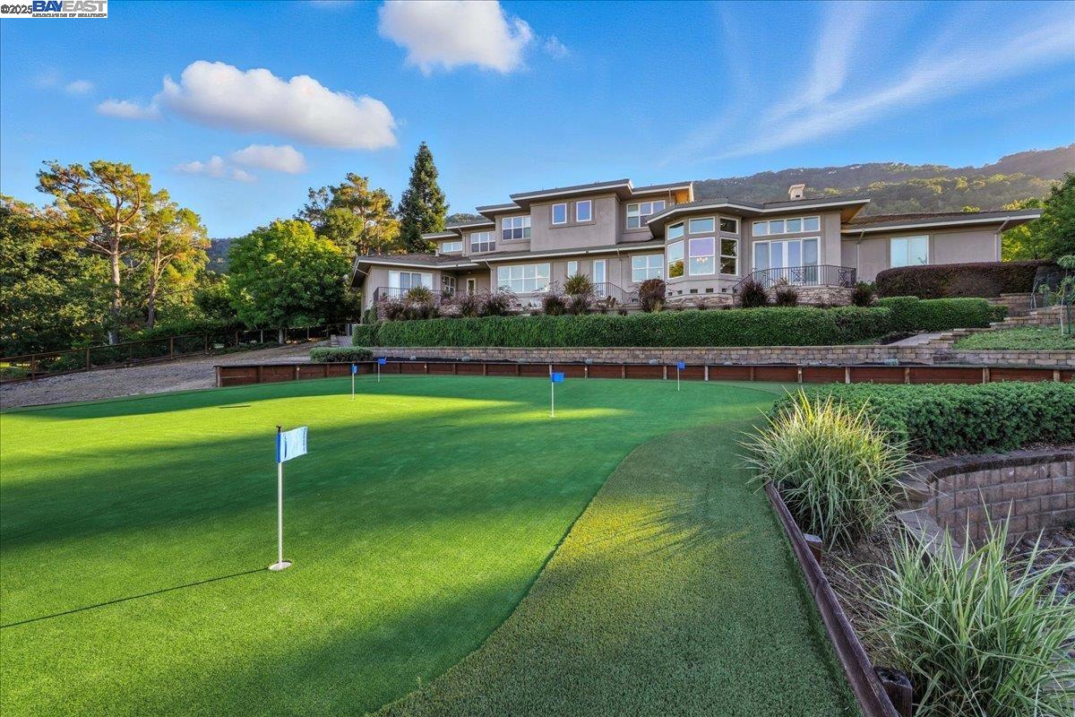 Detail Gallery Image 52 of 60 For 2109 Black Oak Ct, Pleasanton,  CA 94588 - 5 Beds | 5/1 Baths