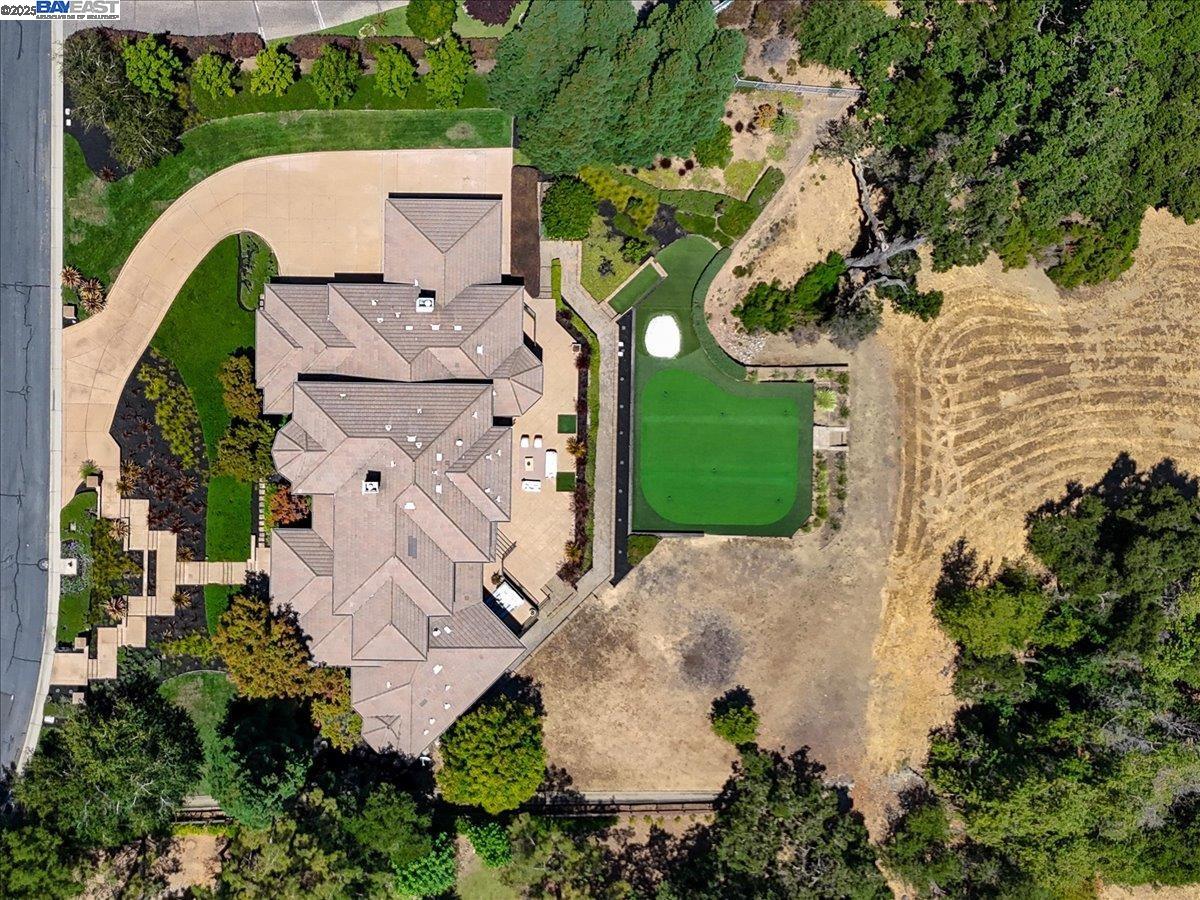 Detail Gallery Image 57 of 60 For 2109 Black Oak Ct, Pleasanton,  CA 94588 - 5 Beds | 5/1 Baths