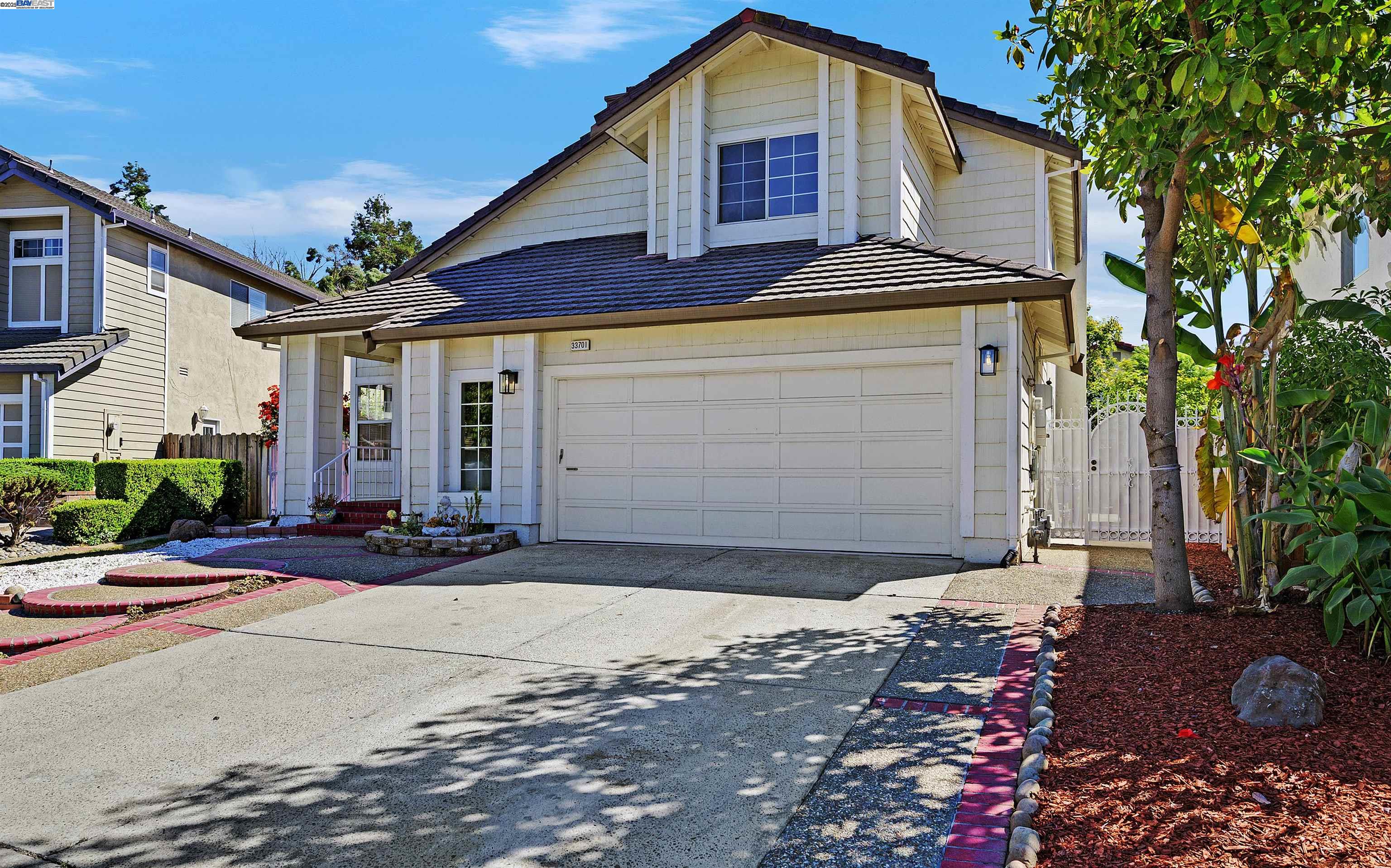 Detail Gallery Image 2 of 41 For 33701 Pacheco Dr, Fremont,  CA 94555 - 4 Beds | 3 Baths