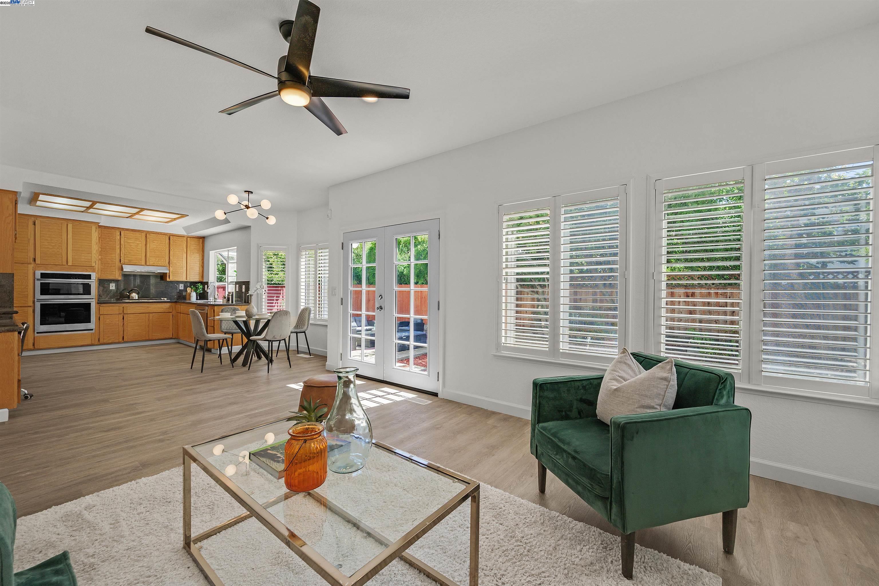 Detail Gallery Image 13 of 41 For 33701 Pacheco Dr, Fremont,  CA 94555 - 4 Beds | 3 Baths
