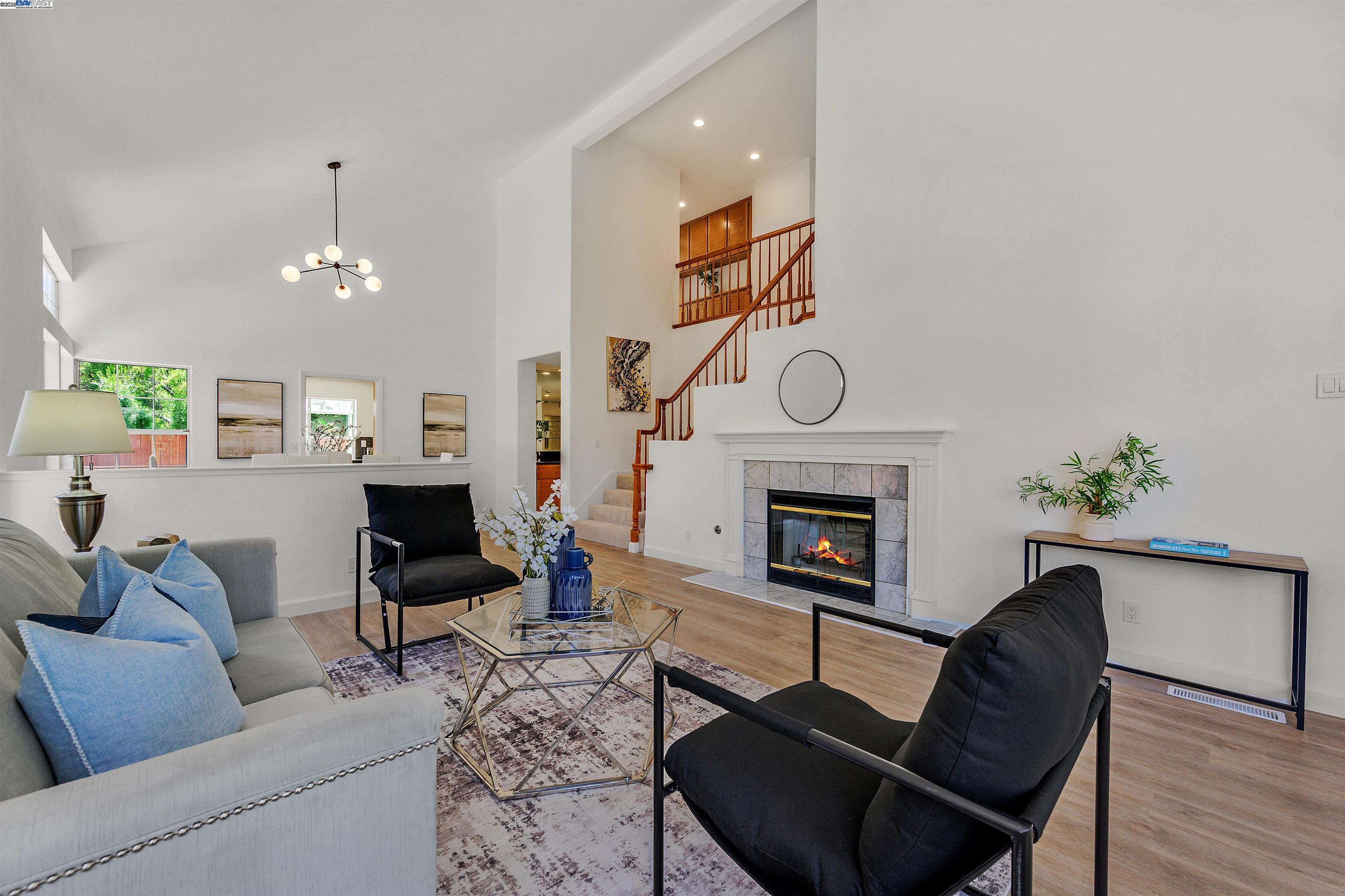 Detail Gallery Image 4 of 41 For 33701 Pacheco Dr, Fremont,  CA 94555 - 4 Beds | 3 Baths