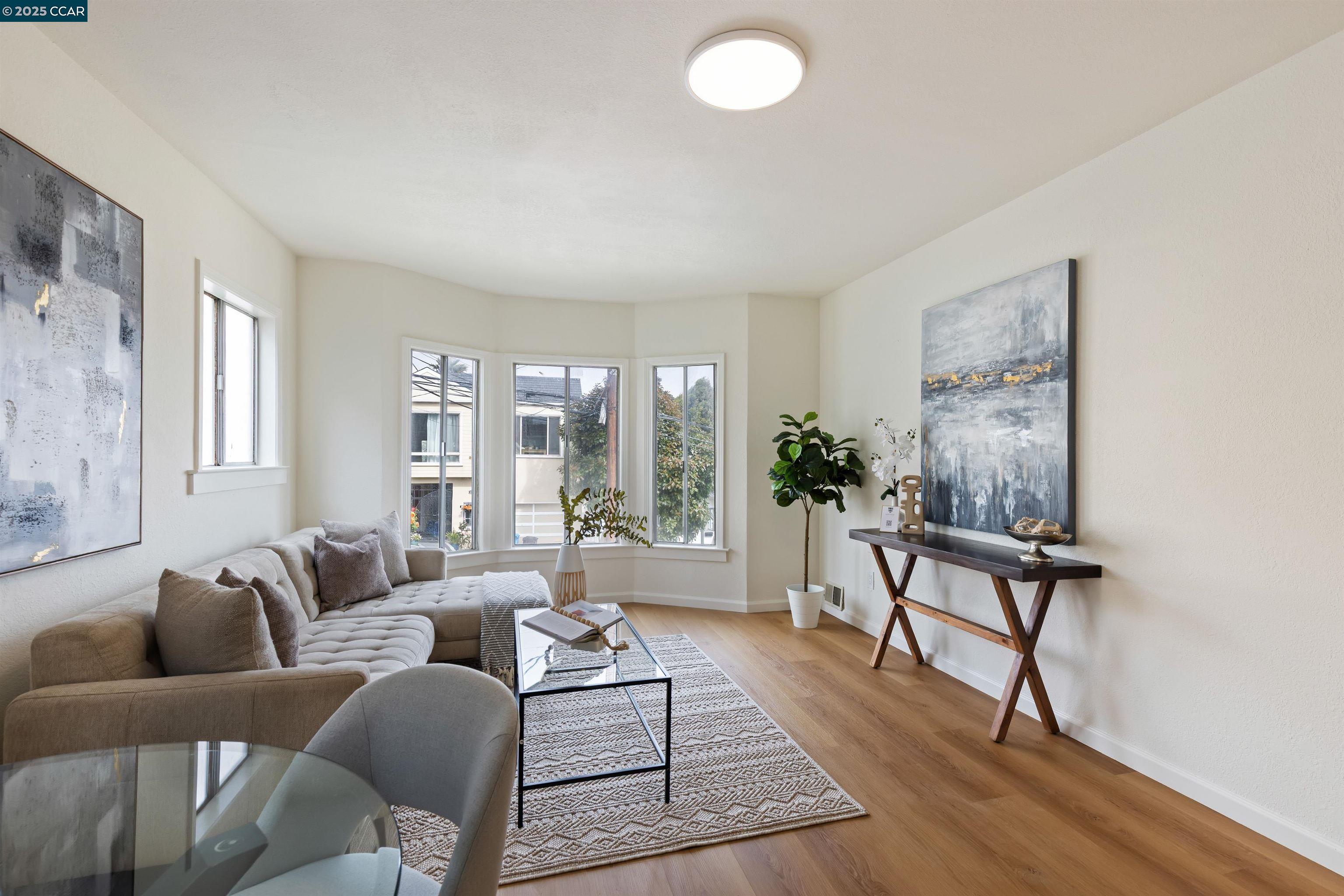 Detail Gallery Image 6 of 43 For 263 Rhine St, Daly City,  CA 94014 - 3 Beds | 2 Baths
