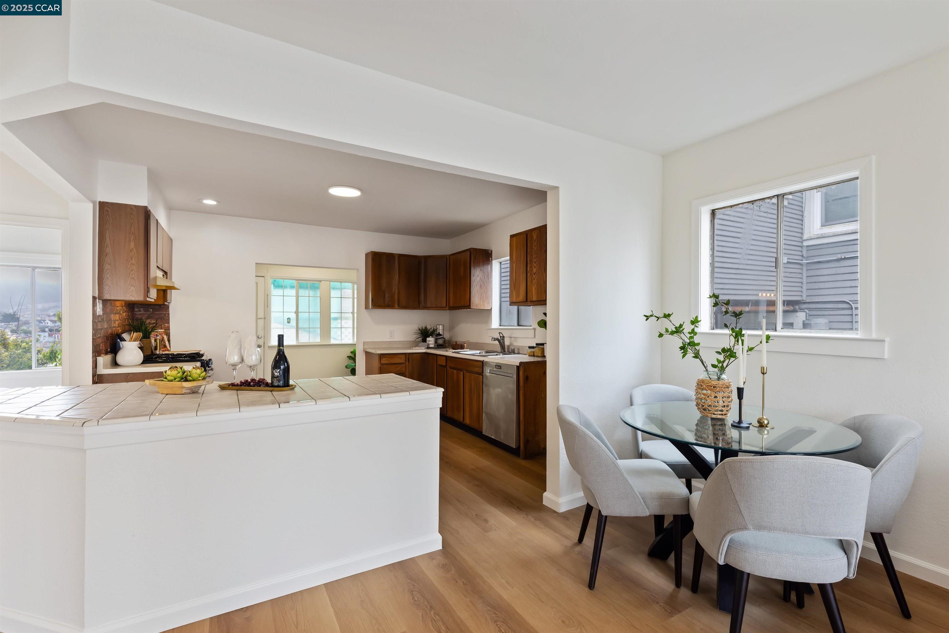 Detail Gallery Image 10 of 43 For 263 Rhine St, Daly City,  CA 94014 - 3 Beds | 2 Baths
