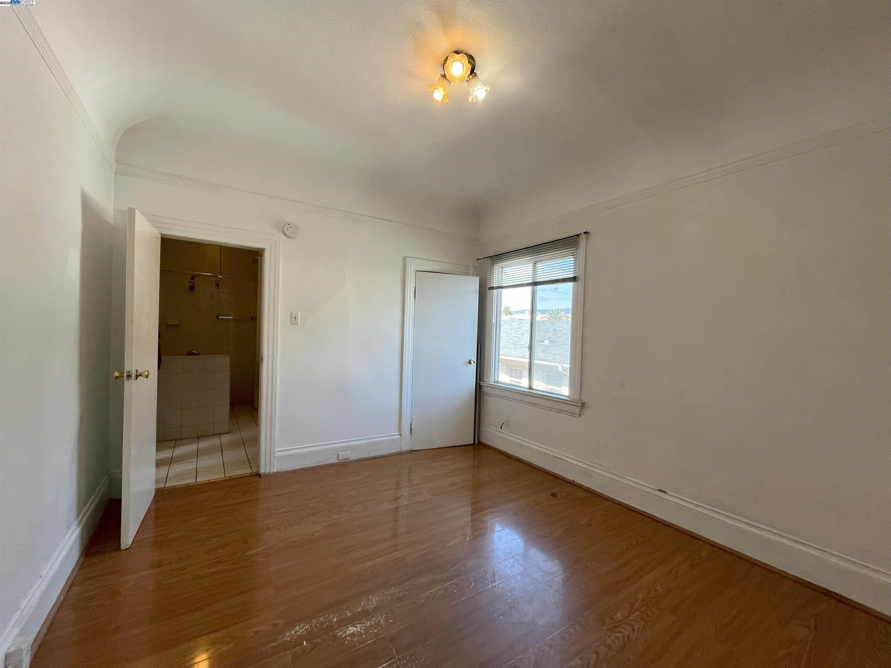 Detail Gallery Image 19 of 28 For 2324 9th Ave, Oakland,  CA 94606 - – Beds | – Baths