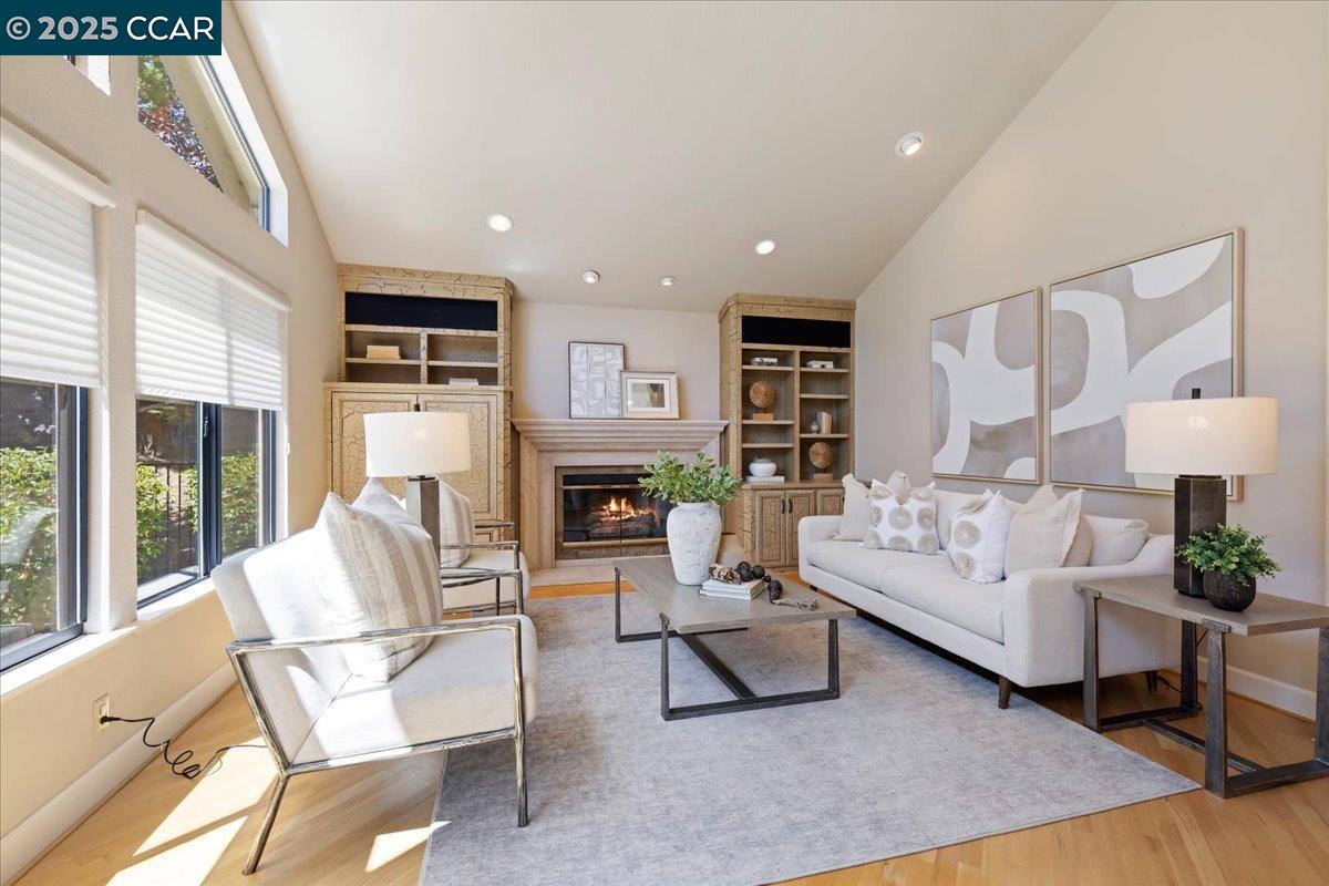 Detail Gallery Image 15 of 60 For 4101 Fox Creek Ct, Danville,  CA 94506-5864 - 5 Beds | 2/1 Baths