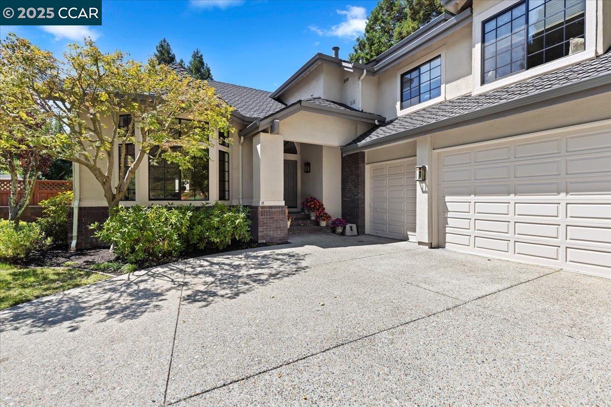 Detail Gallery Image 3 of 60 For 4101 Fox Creek Ct, Danville,  CA 94506-5864 - 5 Beds | 2/1 Baths