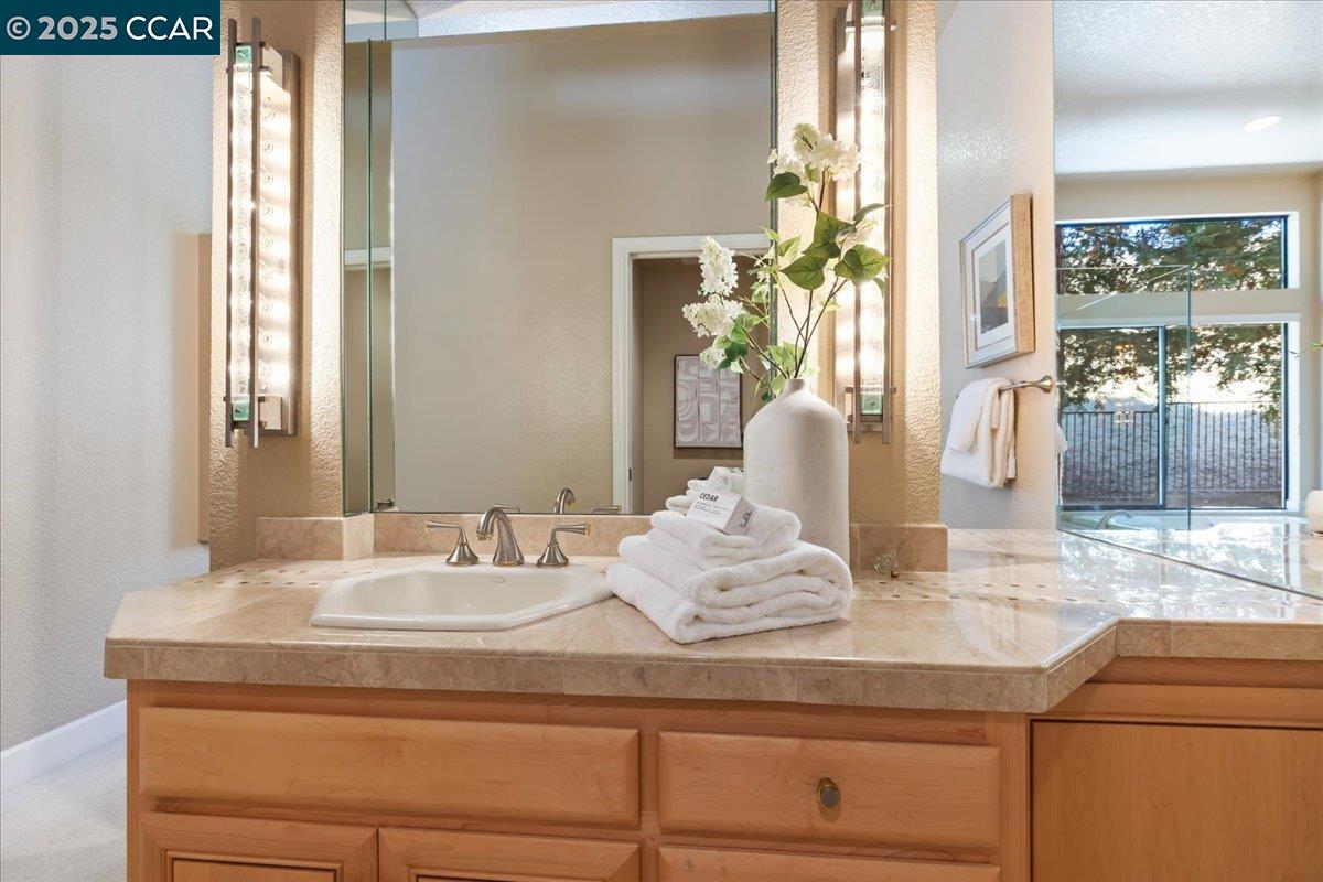 Detail Gallery Image 32 of 60 For 4101 Fox Creek Ct, Danville,  CA 94506-5864 - 5 Beds | 2/1 Baths