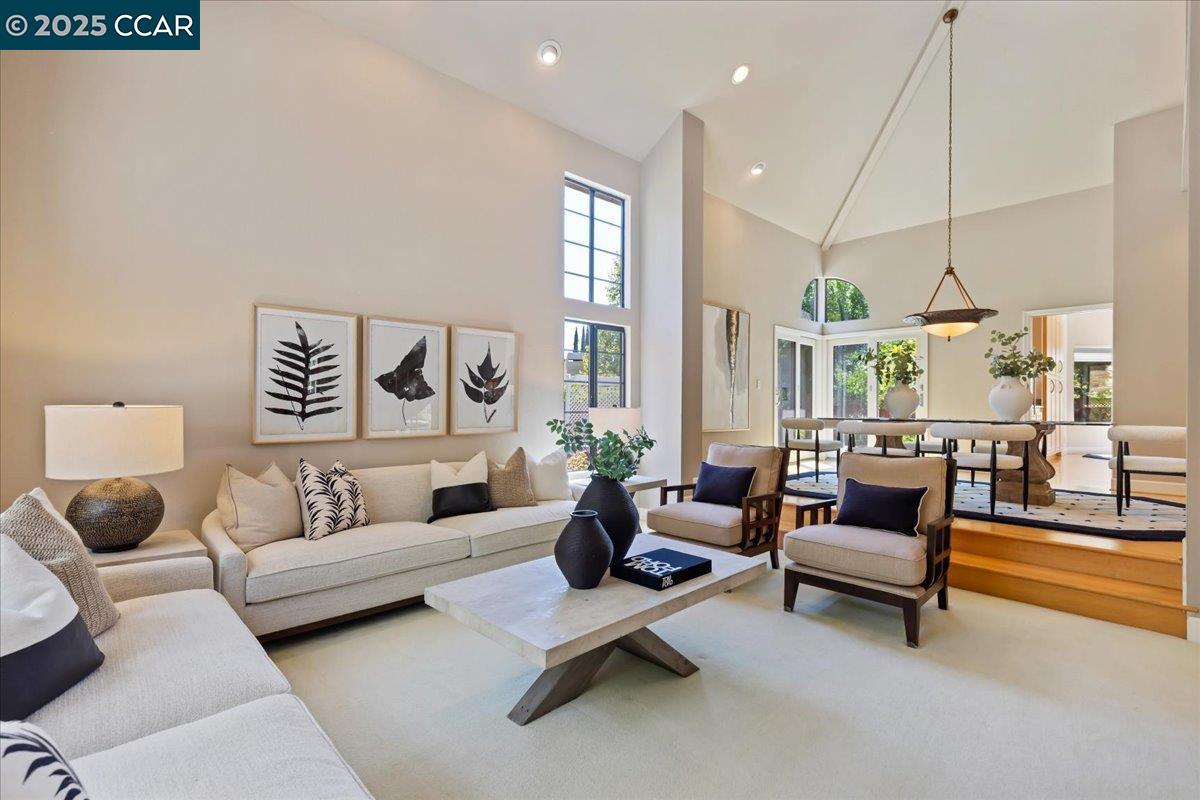 Detail Gallery Image 7 of 60 For 4101 Fox Creek Ct, Danville,  CA 94506-5864 - 5 Beds | 2/1 Baths