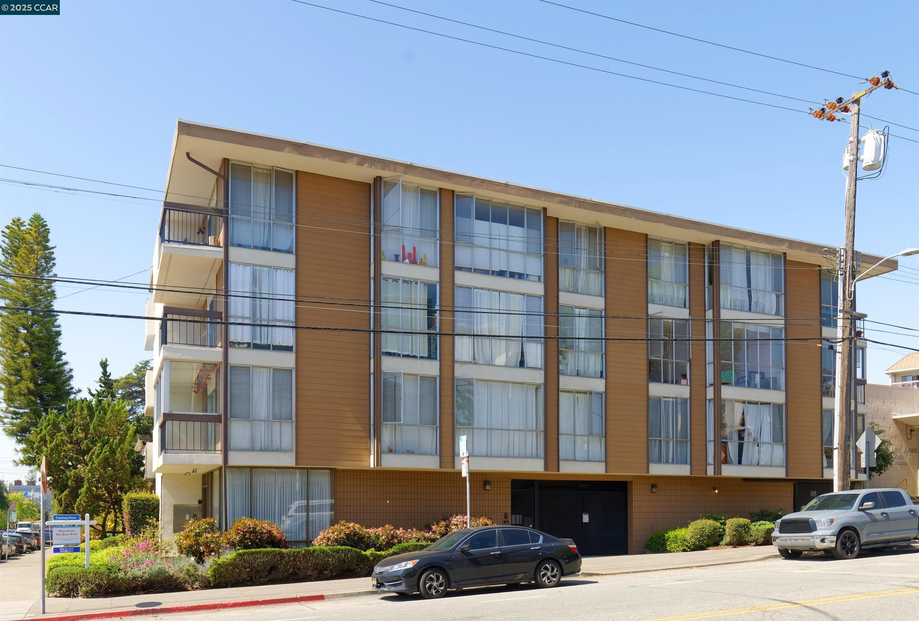 Photo #2: 41107143 Listing 