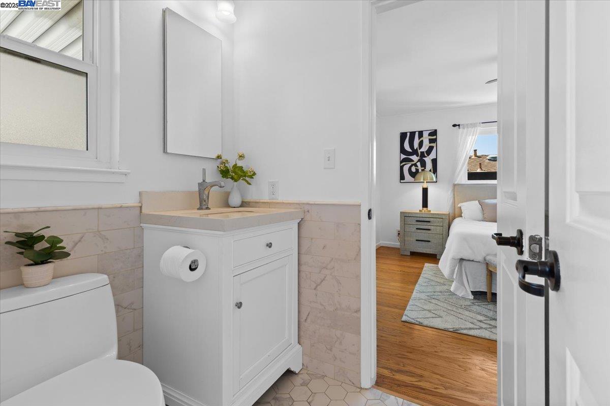Detail Gallery Image 13 of 25 For 4319 Shamrock Way, Castro Valley,  CA 94546 - 3 Beds | 1/1 Baths
