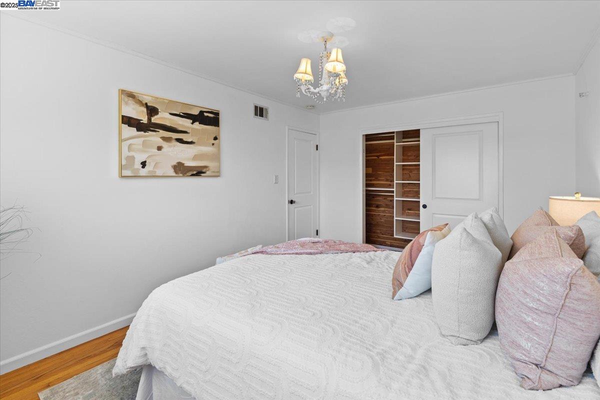 Detail Gallery Image 16 of 25 For 4319 Shamrock Way, Castro Valley,  CA 94546 - 3 Beds | 1/1 Baths