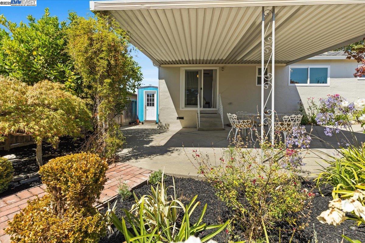 Detail Gallery Image 19 of 25 For 4319 Shamrock Way, Castro Valley,  CA 94546 - 3 Beds | 1/1 Baths