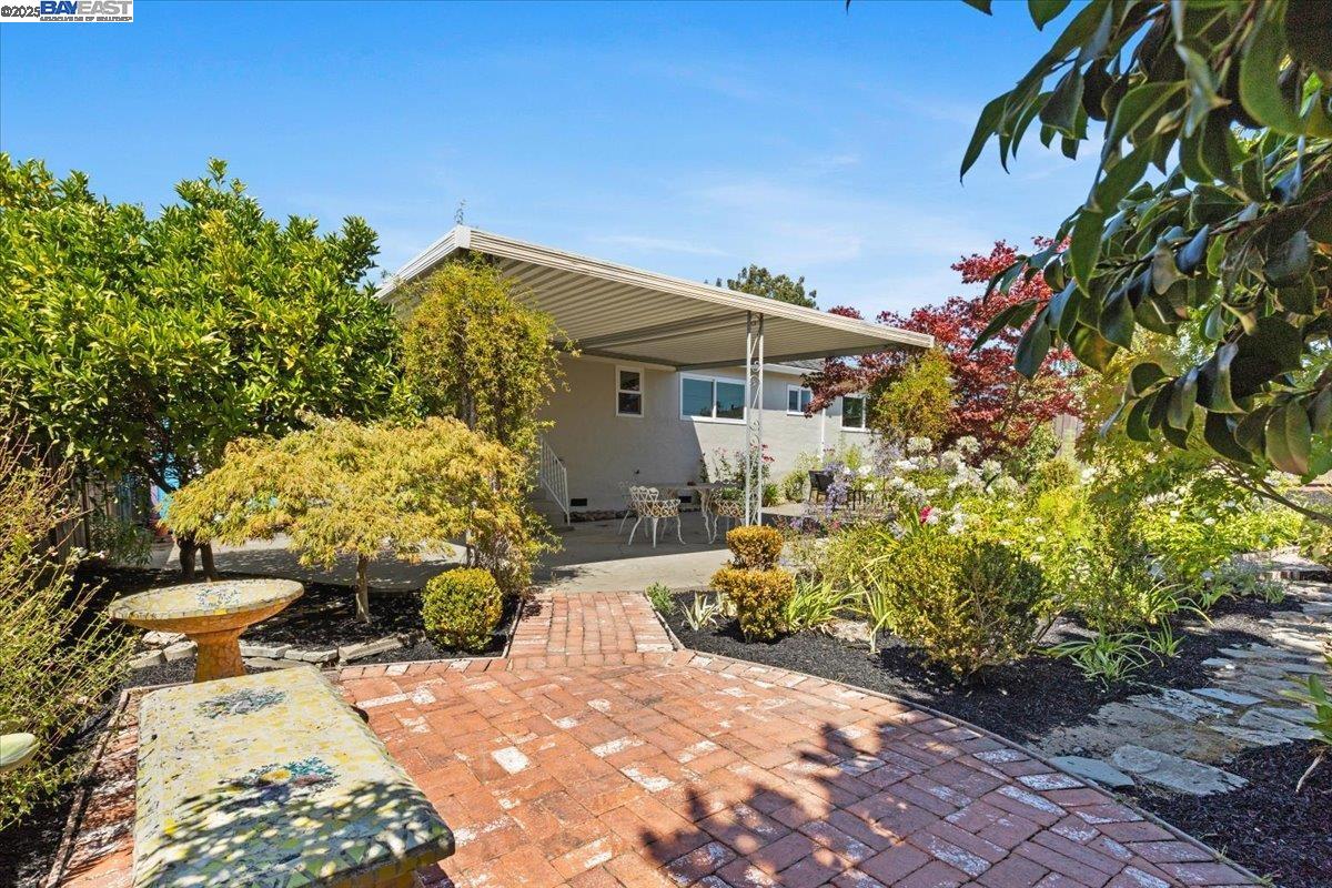 Detail Gallery Image 20 of 25 For 4319 Shamrock Way, Castro Valley,  CA 94546 - 3 Beds | 1/1 Baths