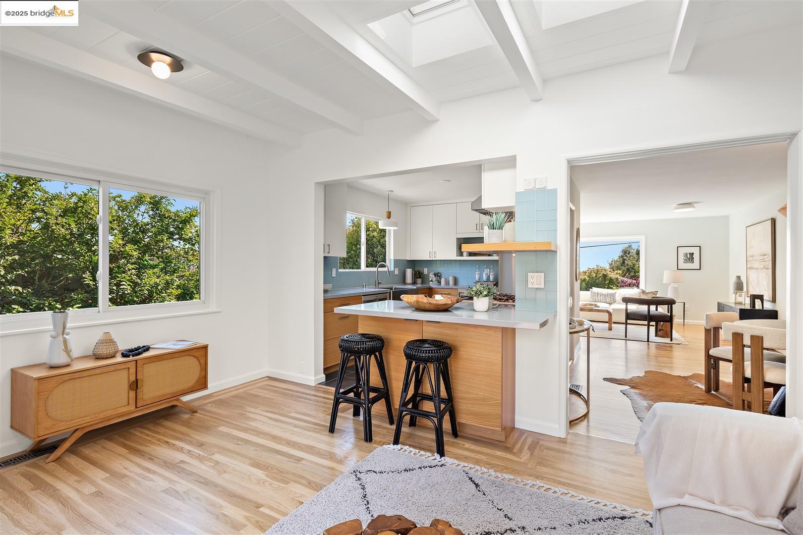 Detail Gallery Image 13 of 37 For 161 Purdue Ave, Kensington,  CA 94708 - 3 Beds | 2 Baths