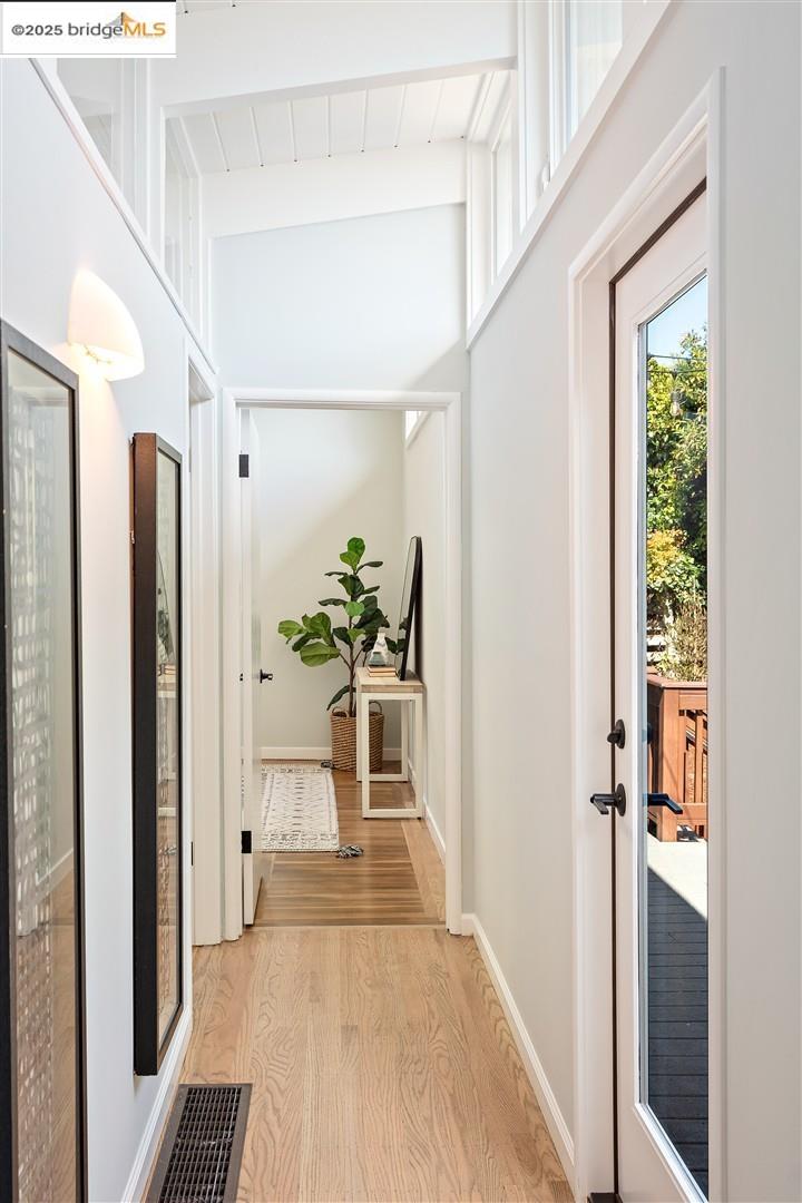 Detail Gallery Image 19 of 37 For 161 Purdue Ave, Kensington,  CA 94708 - 3 Beds | 2 Baths