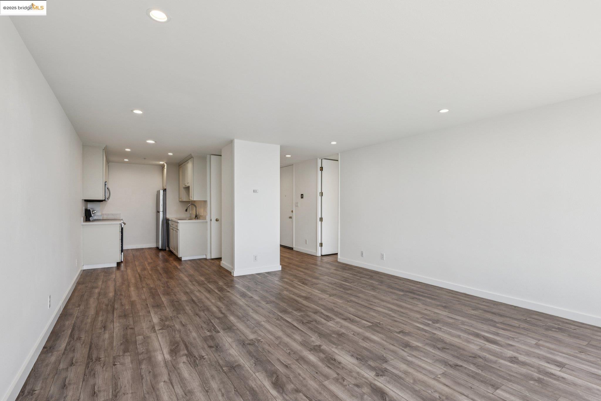 Photo #5: 41107150 Listing 