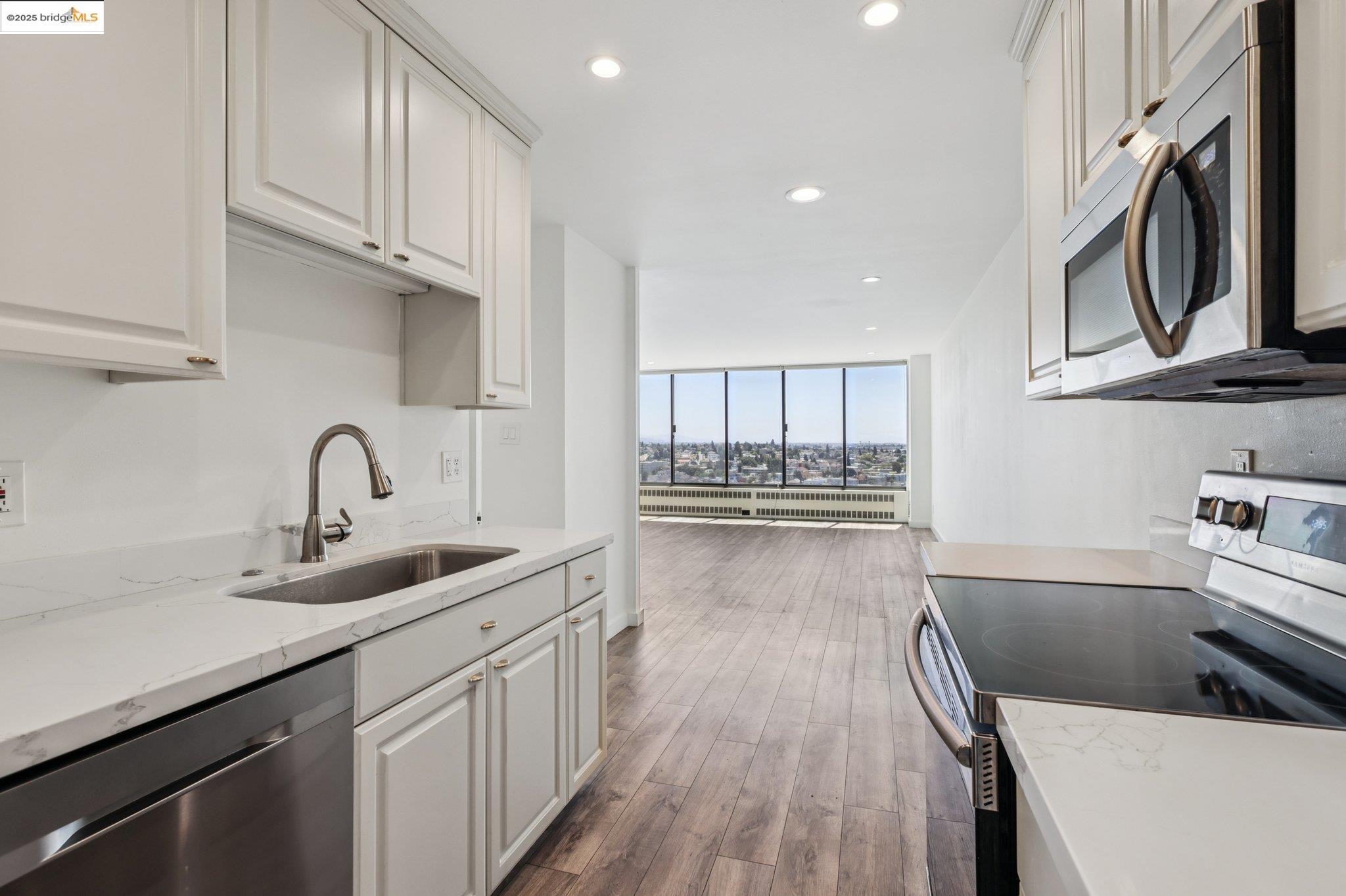 Photo #9: 41107150 Listing: Photo #9