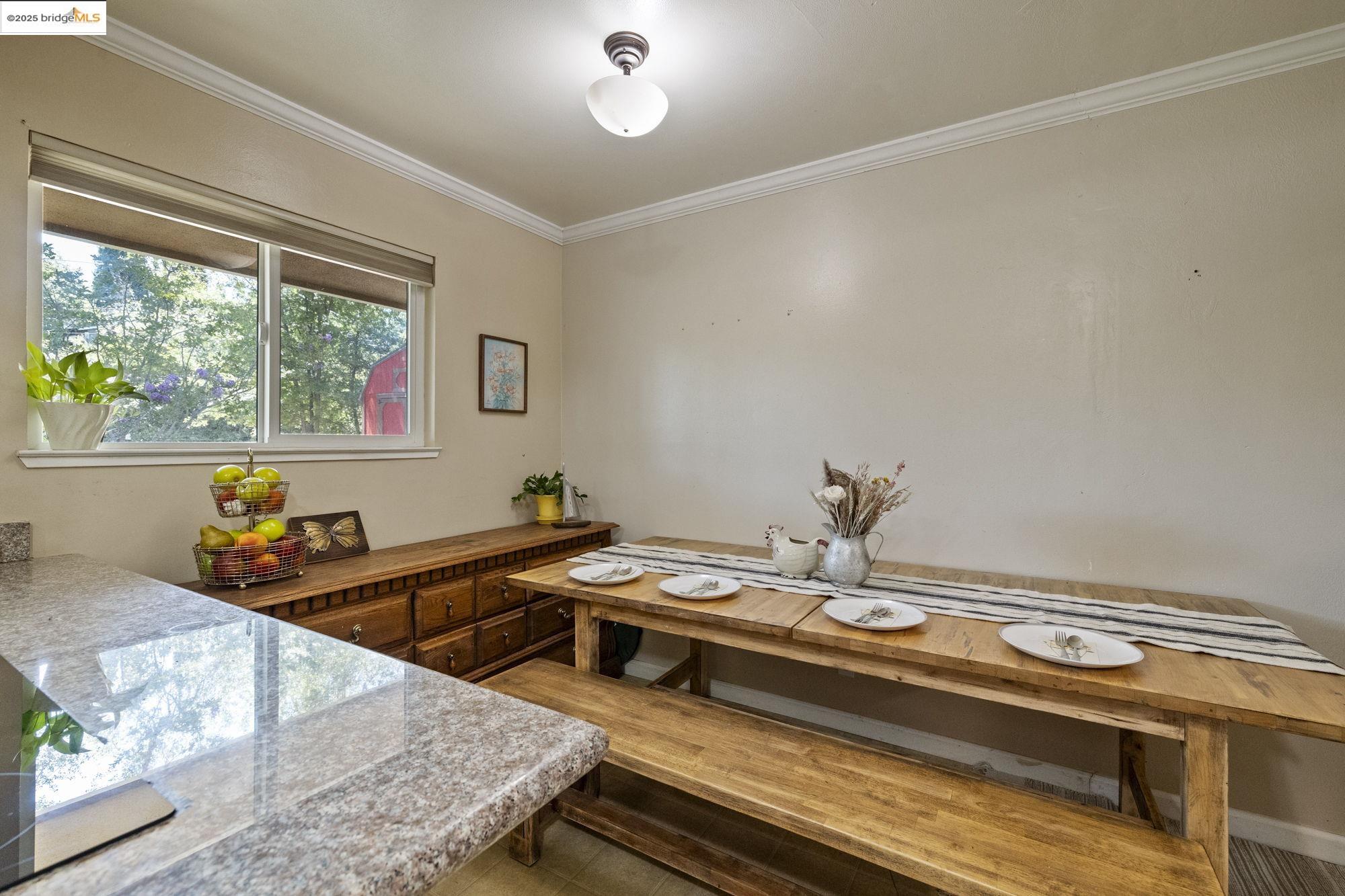 Detail Gallery Image 8 of 27 For 20369 E Walnut Dr, Sonora,  CA 95370 - 3 Beds | 2 Baths