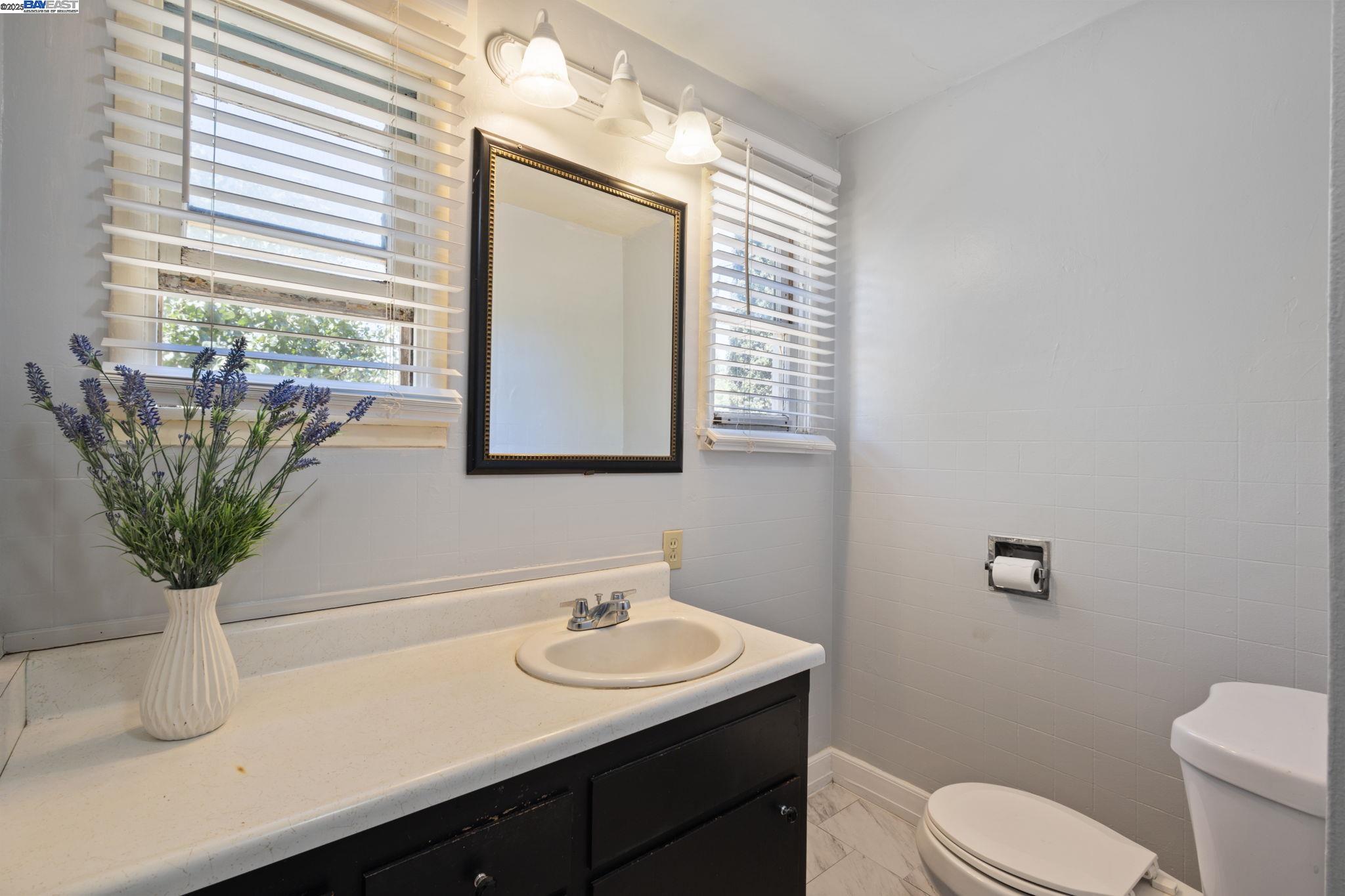 Detail Gallery Image 16 of 36 For 1747 Winton Way, Atwater,  CA 95301 - 3 Beds | 2 Baths
