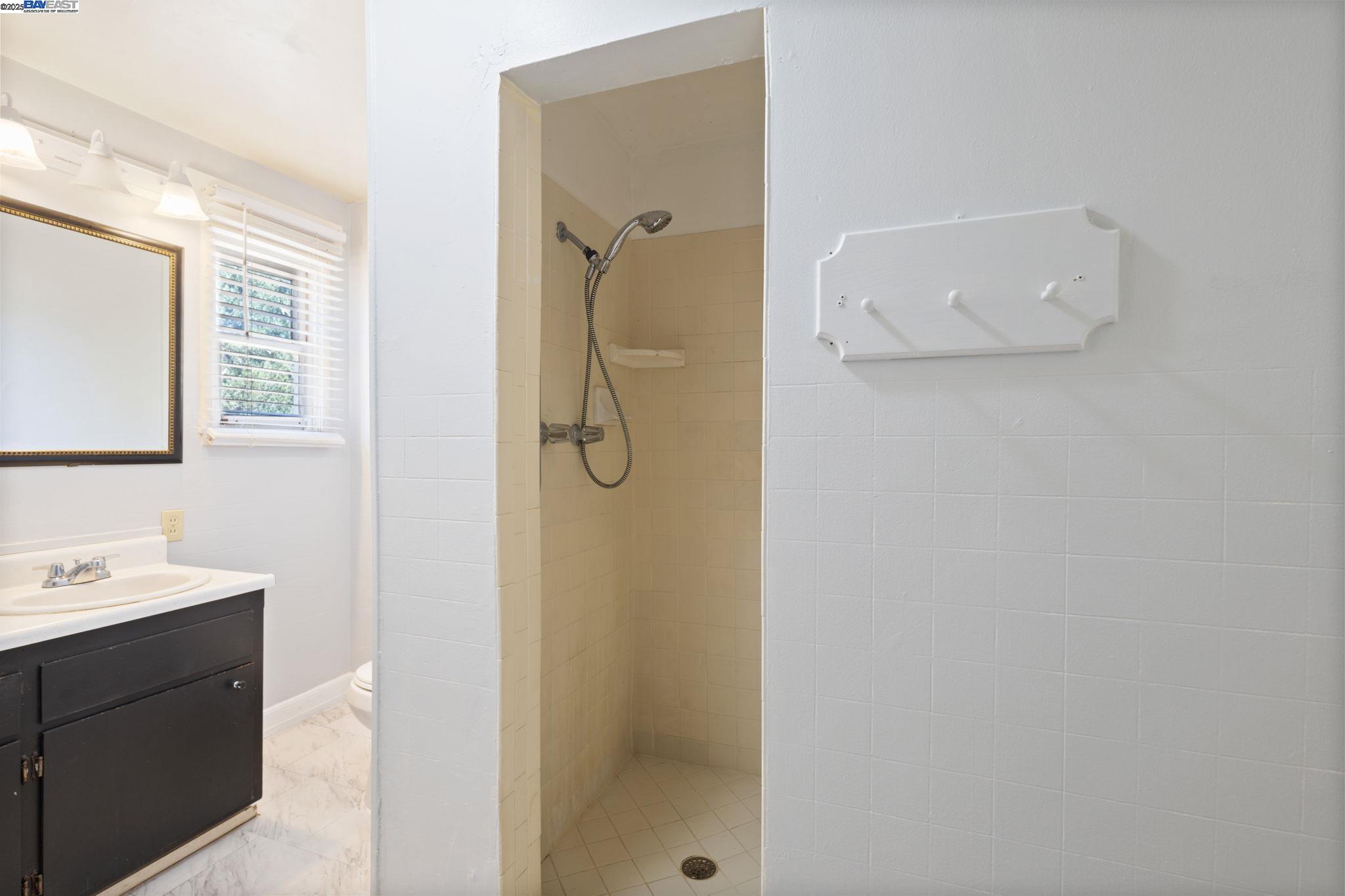 Detail Gallery Image 18 of 36 For 1747 Winton Way, Atwater,  CA 95301 - 3 Beds | 2 Baths