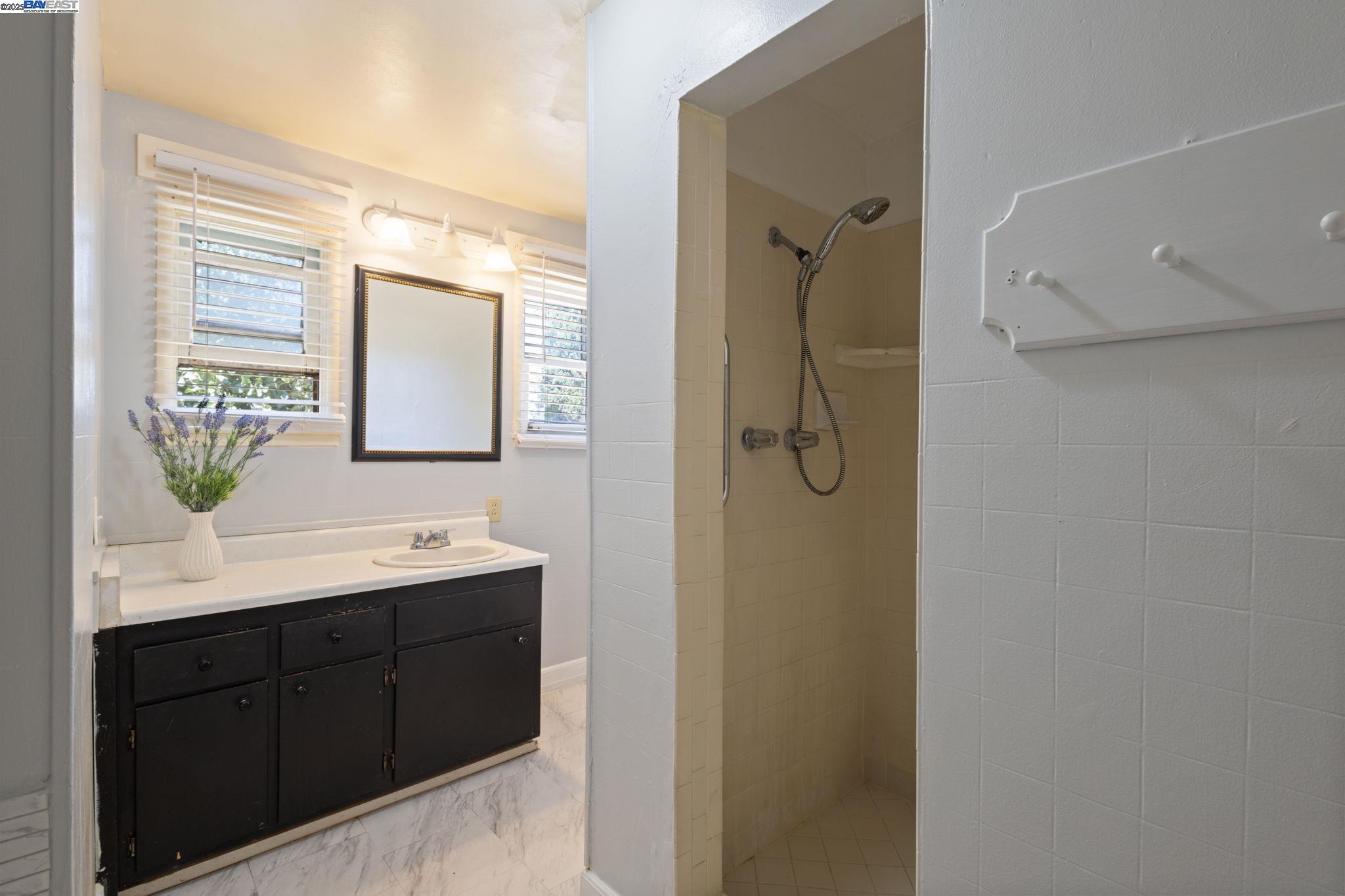 Detail Gallery Image 19 of 36 For 1747 Winton Way, Atwater,  CA 95301 - 3 Beds | 2 Baths