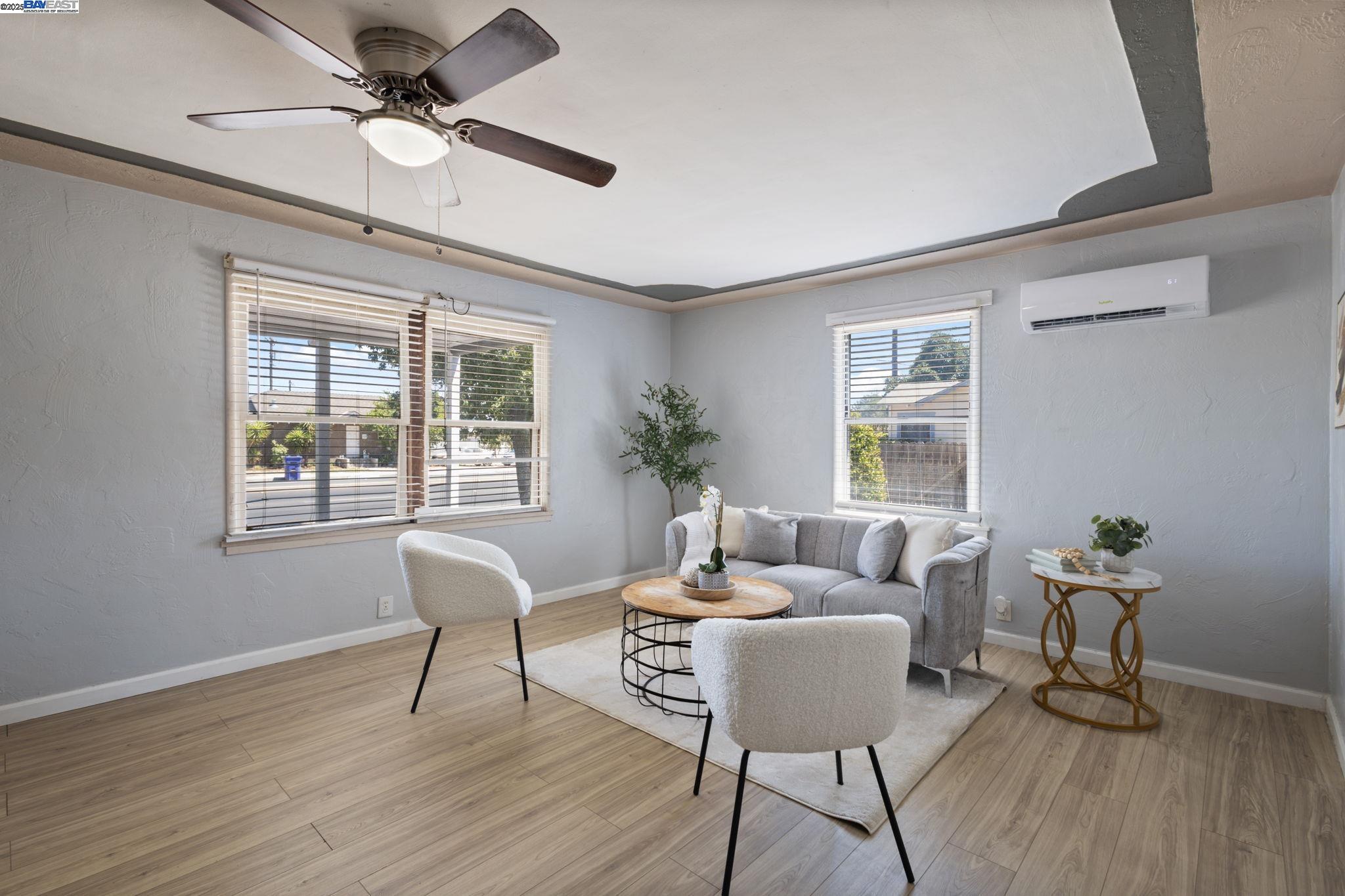 Detail Gallery Image 3 of 36 For 1747 Winton Way, Atwater,  CA 95301 - 3 Beds | 2 Baths