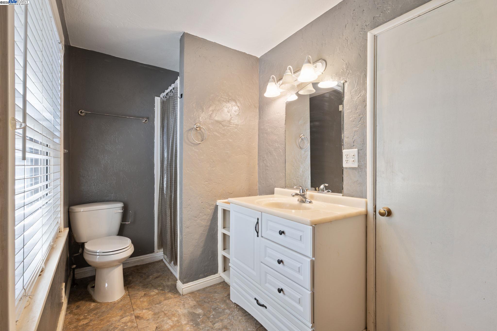 Detail Gallery Image 25 of 36 For 1747 Winton Way, Atwater,  CA 95301 - 3 Beds | 2 Baths