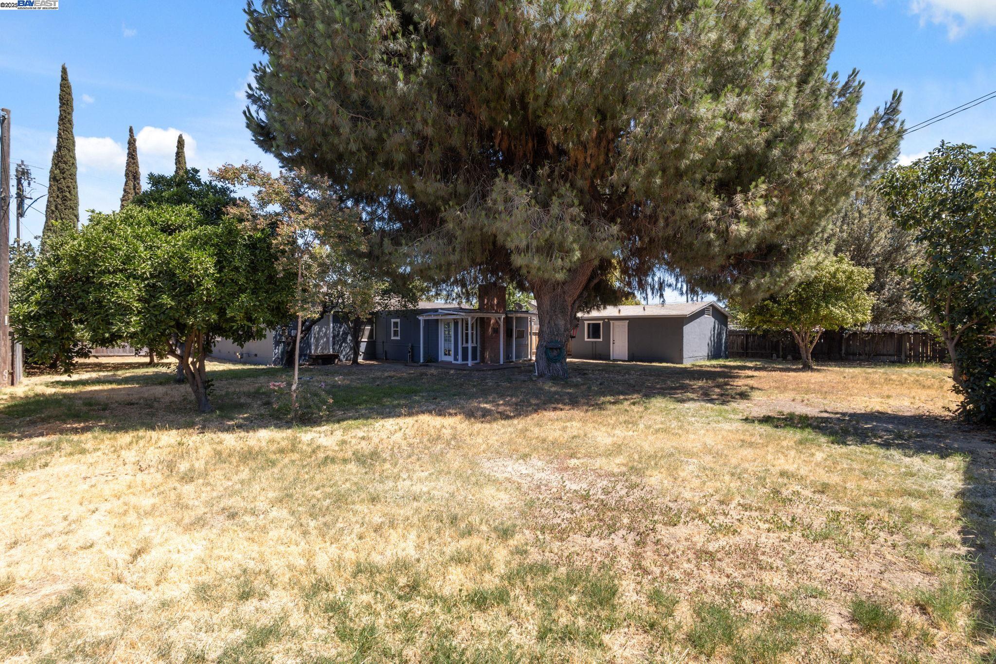 Detail Gallery Image 26 of 36 For 1747 Winton Way, Atwater,  CA 95301 - 3 Beds | 2 Baths
