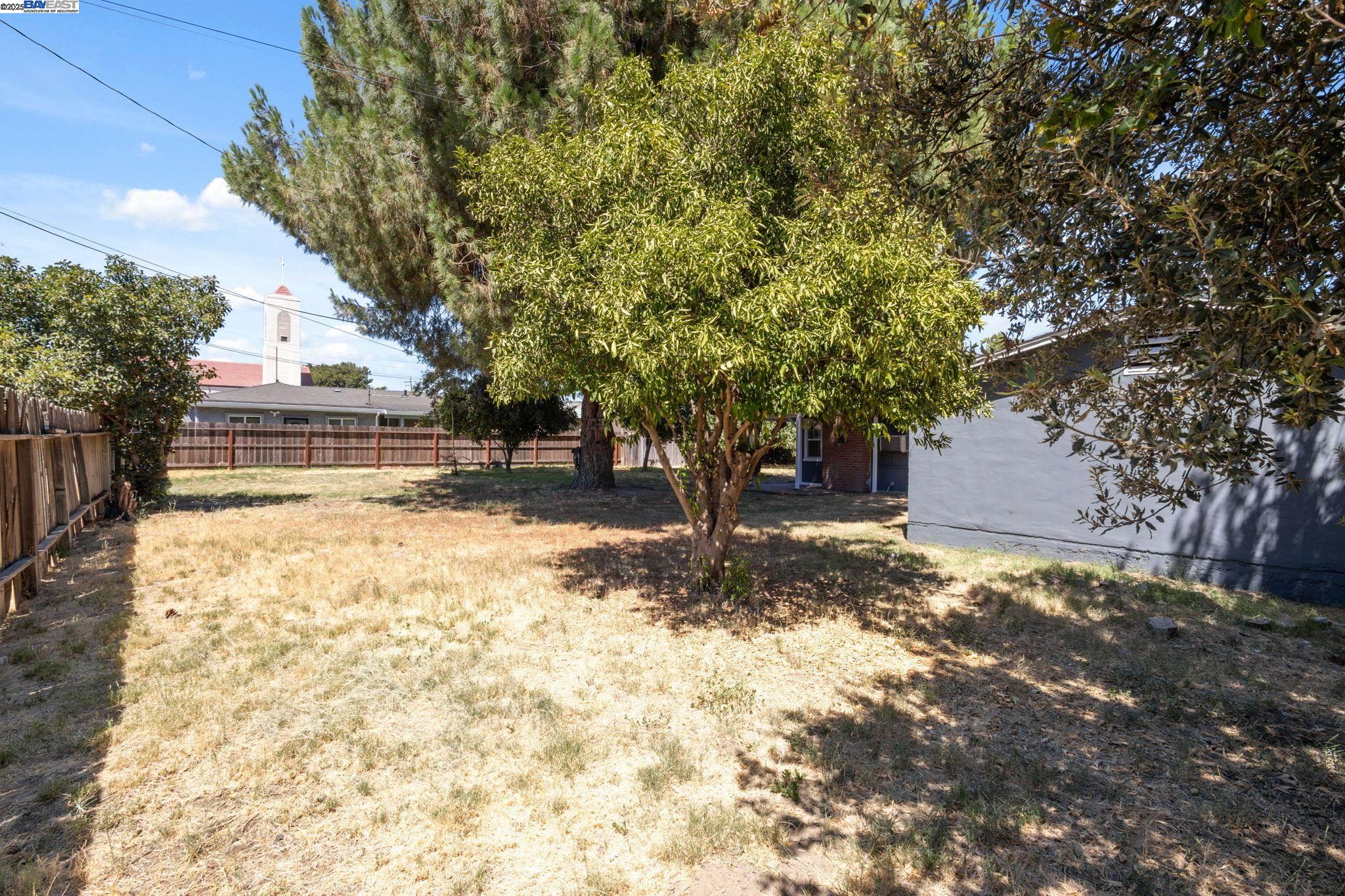 Detail Gallery Image 27 of 36 For 1747 Winton Way, Atwater,  CA 95301 - 3 Beds | 2 Baths
