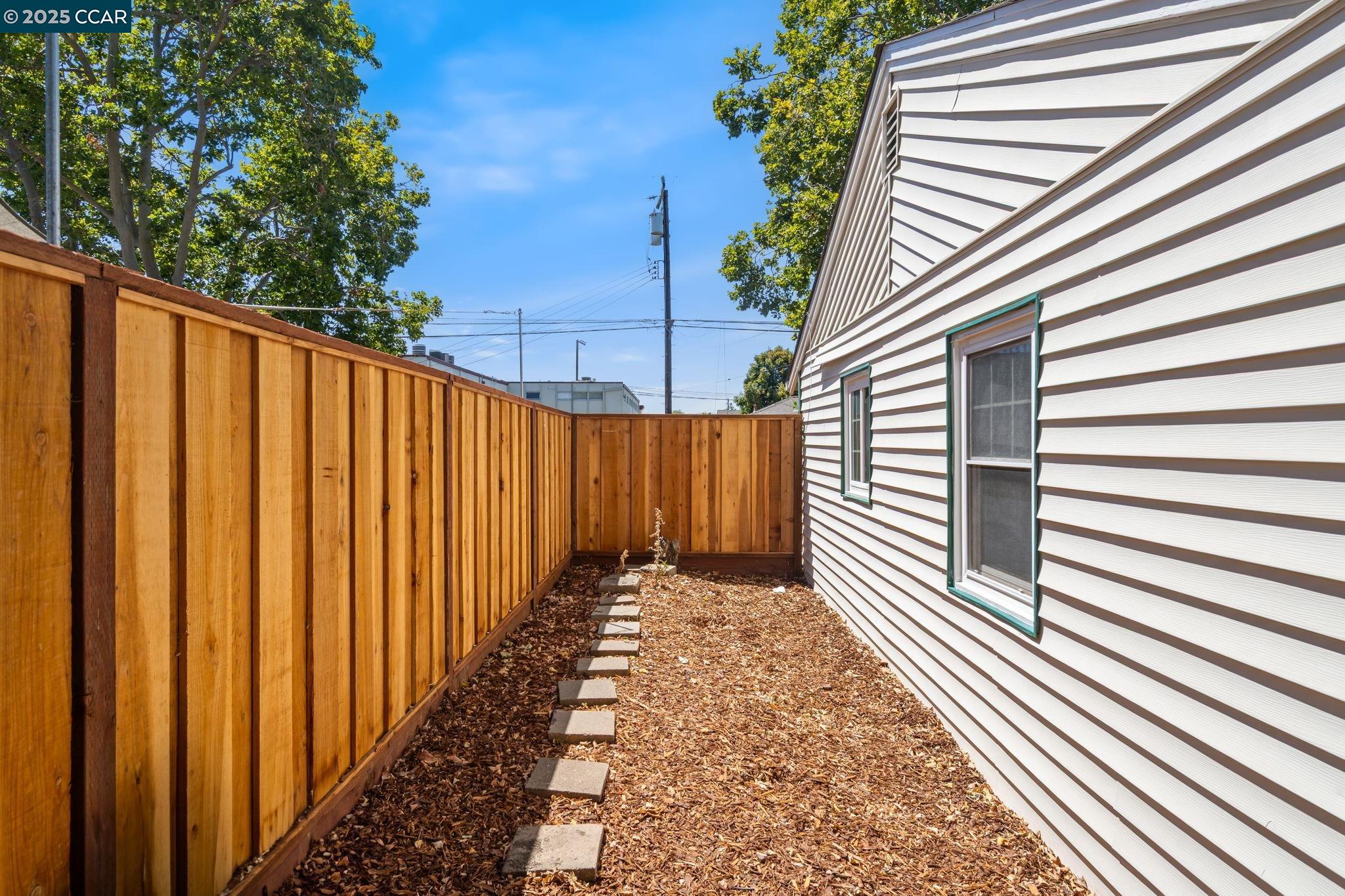 Detail Gallery Image 20 of 23 For 94 Cynthia Dr, Pleasant Hill,  CA 94523 - 3 Beds | 1 Baths