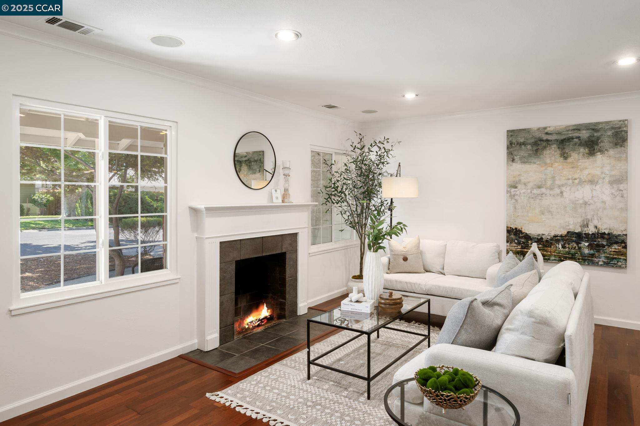 Detail Gallery Image 5 of 23 For 94 Cynthia Dr, Pleasant Hill,  CA 94523 - 3 Beds | 1 Baths