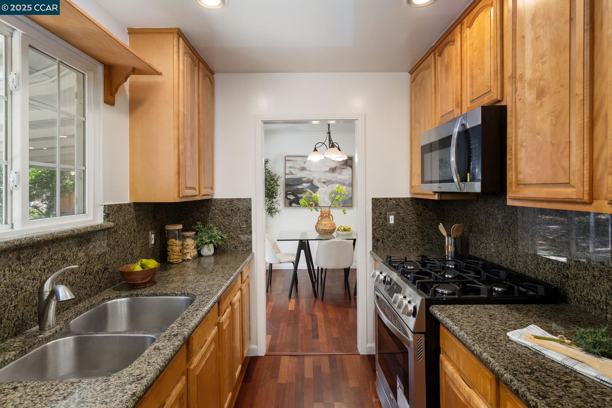 Detail Gallery Image 8 of 23 For 94 Cynthia Dr, Pleasant Hill,  CA 94523 - 3 Beds | 1 Baths