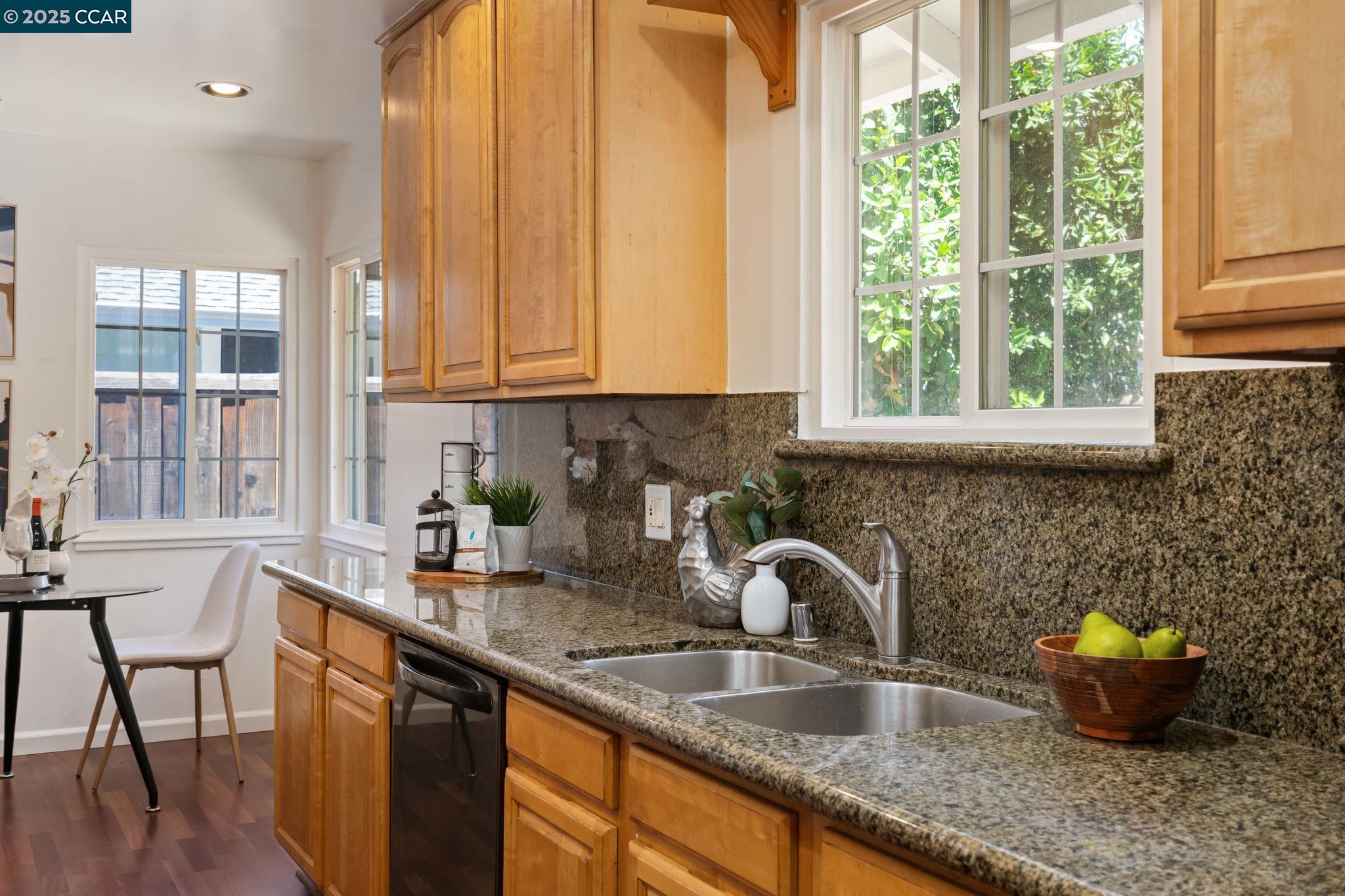 Detail Gallery Image 10 of 23 For 94 Cynthia Dr, Pleasant Hill,  CA 94523 - 3 Beds | 1 Baths