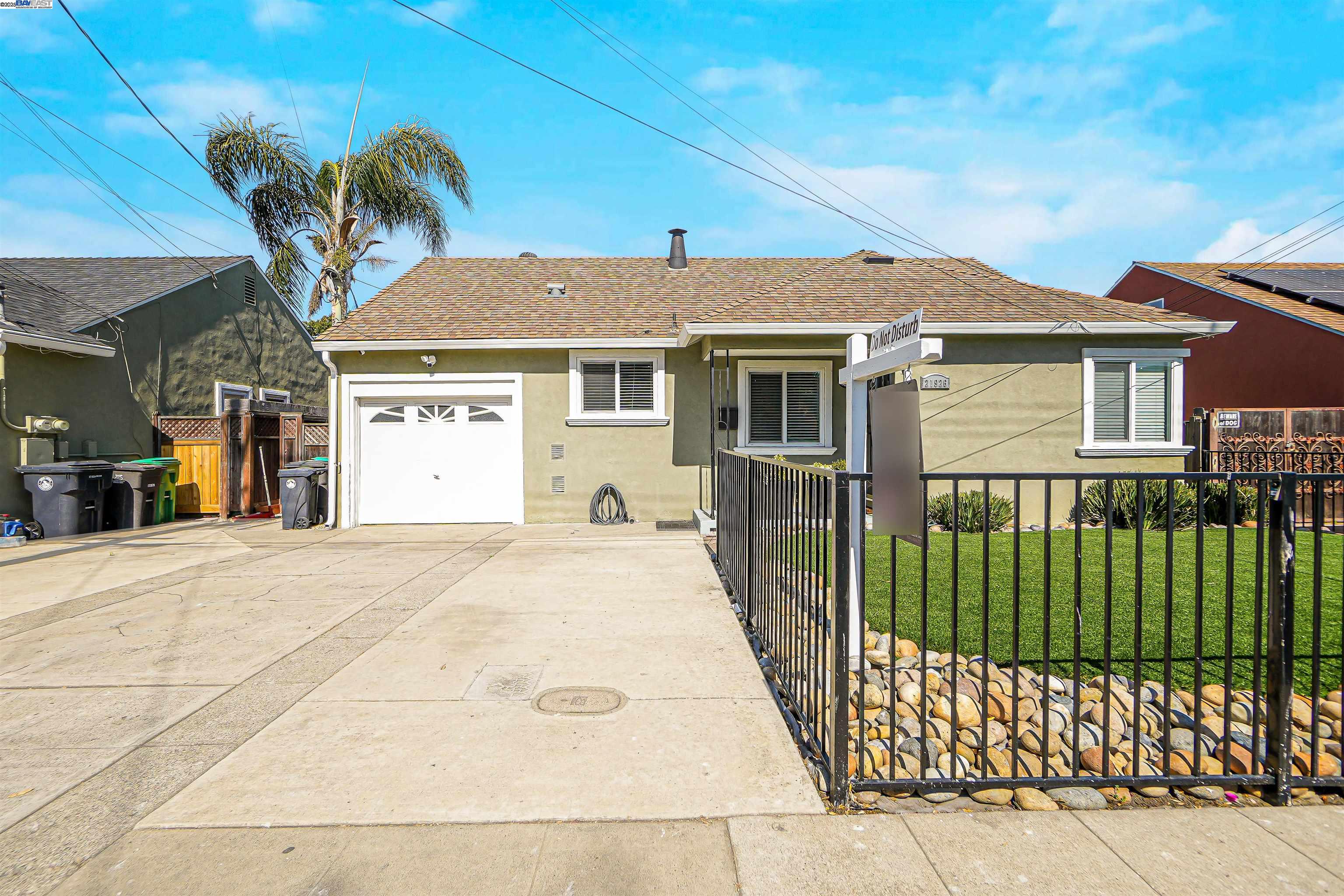 Detail Gallery Image 2 of 60 For 21926 Victory Dr, Hayward,  CA 94541 - – Beds | – Baths