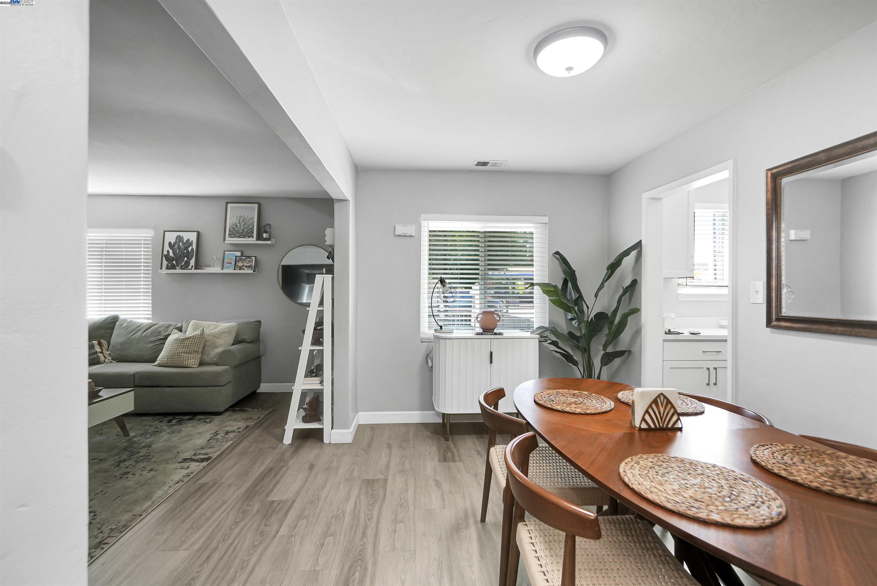 Detail Gallery Image 28 of 60 For 21926 Victory Dr, Hayward,  CA 94541 - – Beds | – Baths