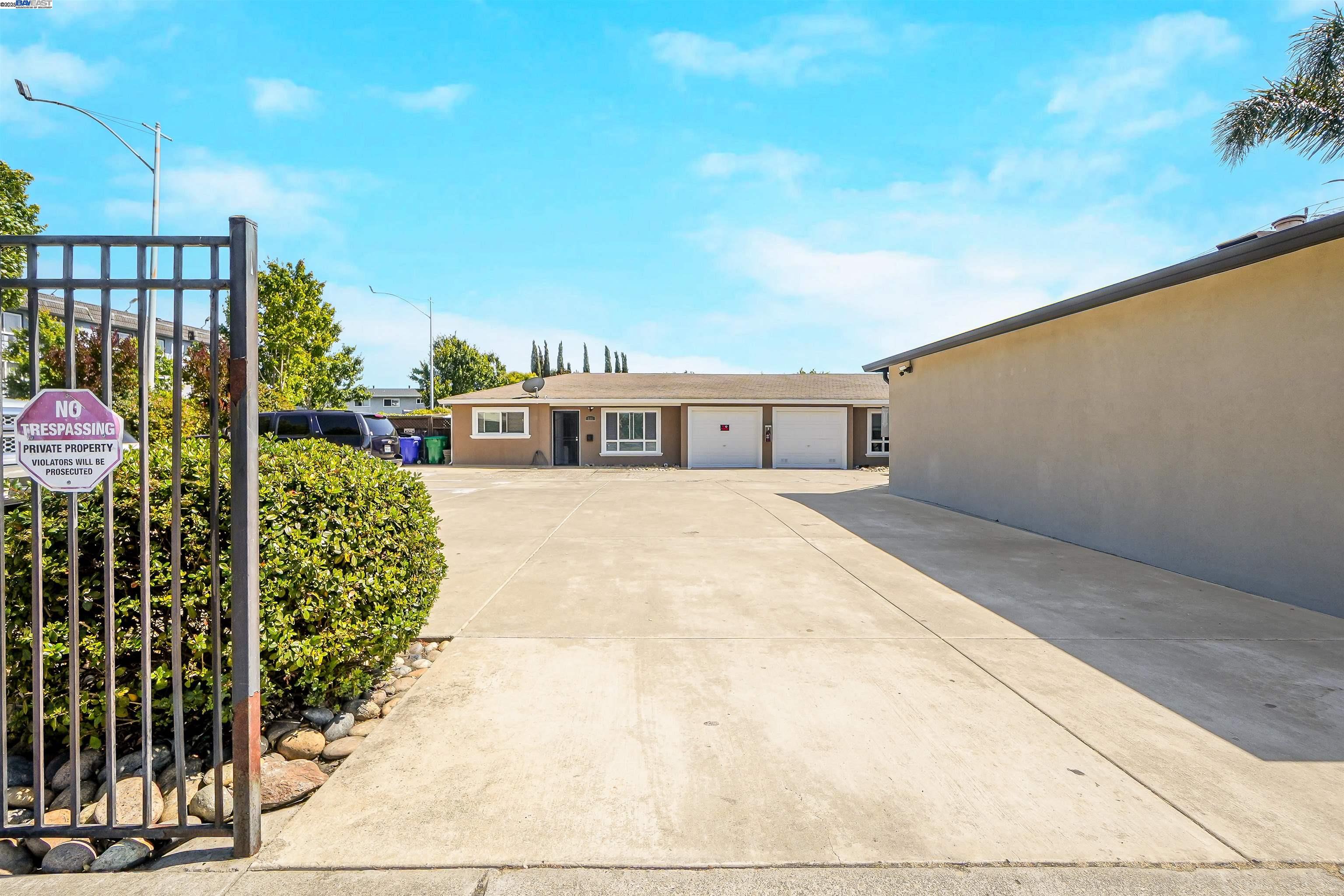 Detail Gallery Image 32 of 60 For 21926 Victory Dr, Hayward,  CA 94541 - – Beds | – Baths