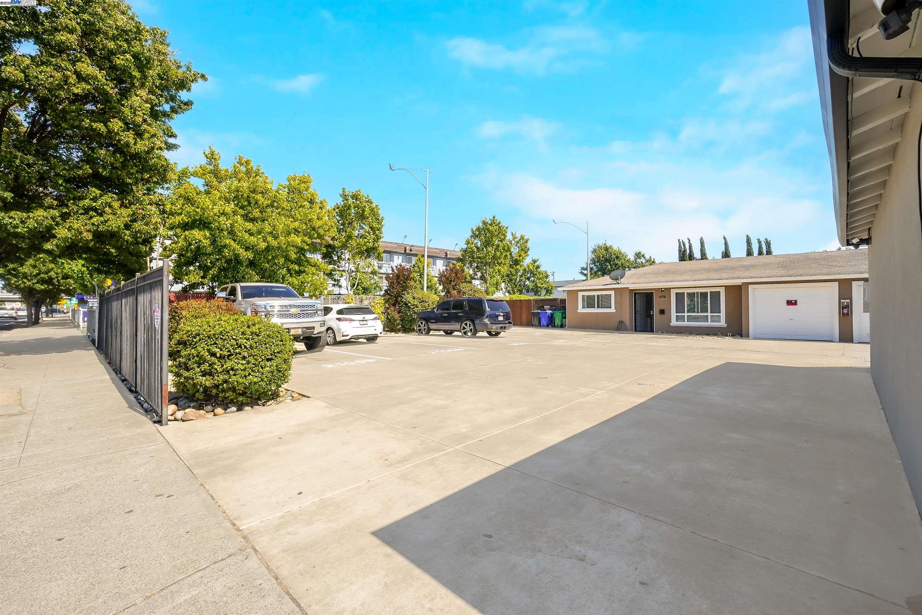 Detail Gallery Image 37 of 60 For 21926 Victory Dr, Hayward,  CA 94541 - – Beds | – Baths