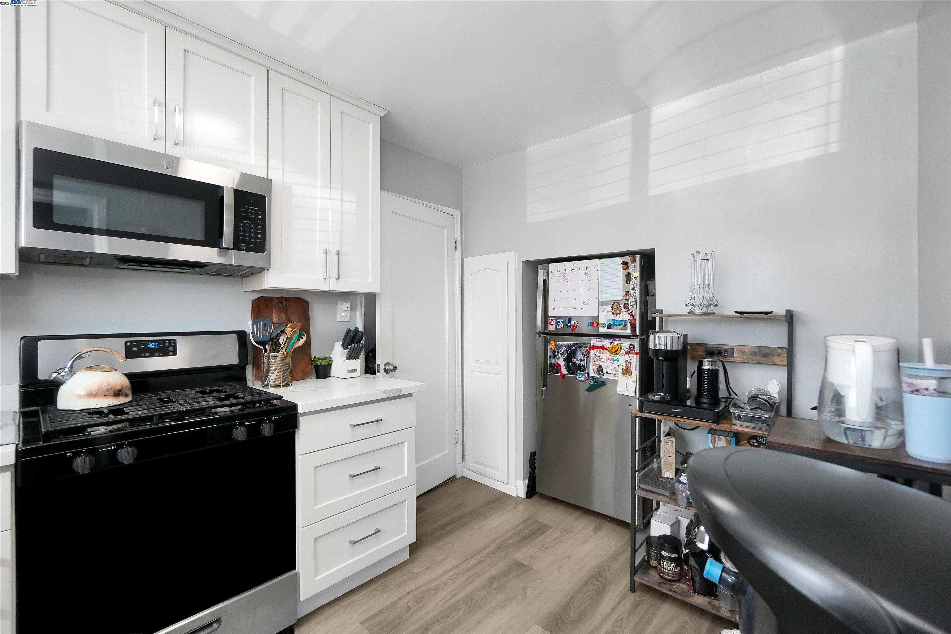Detail Gallery Image 39 of 60 For 21926 Victory Dr, Hayward,  CA 94541 - – Beds | – Baths