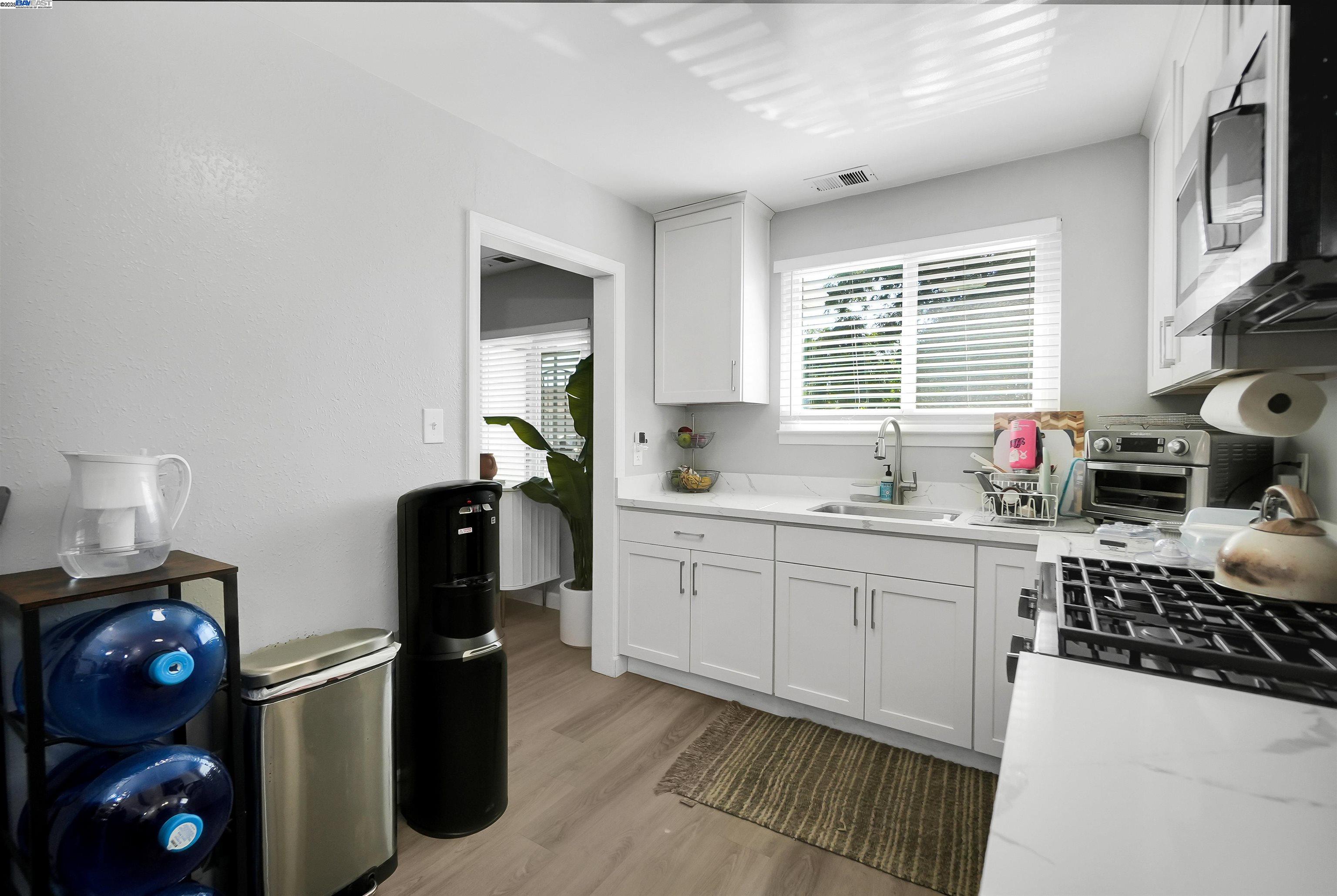 Detail Gallery Image 55 of 60 For 21926 Victory Dr, Hayward,  CA 94541 - – Beds | – Baths