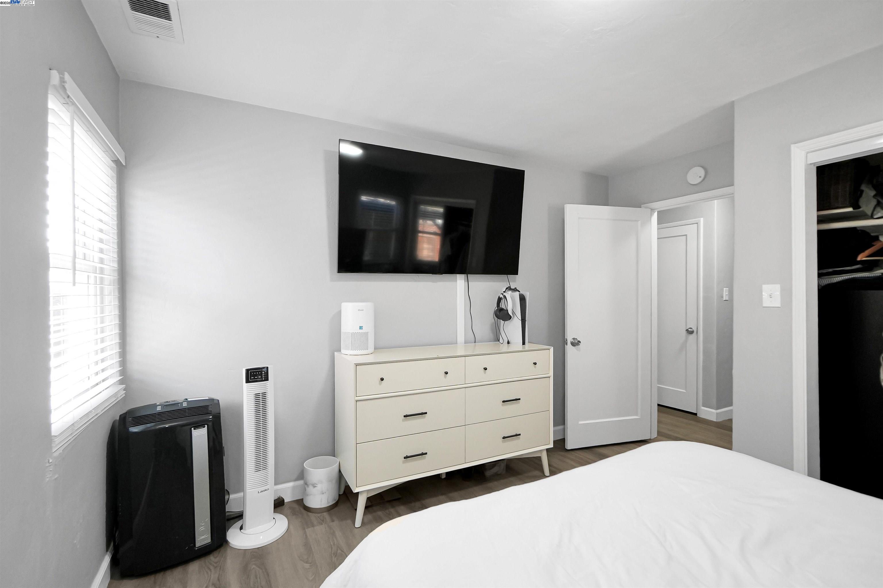 Detail Gallery Image 56 of 60 For 21926 Victory Dr, Hayward,  CA 94541 - – Beds | – Baths