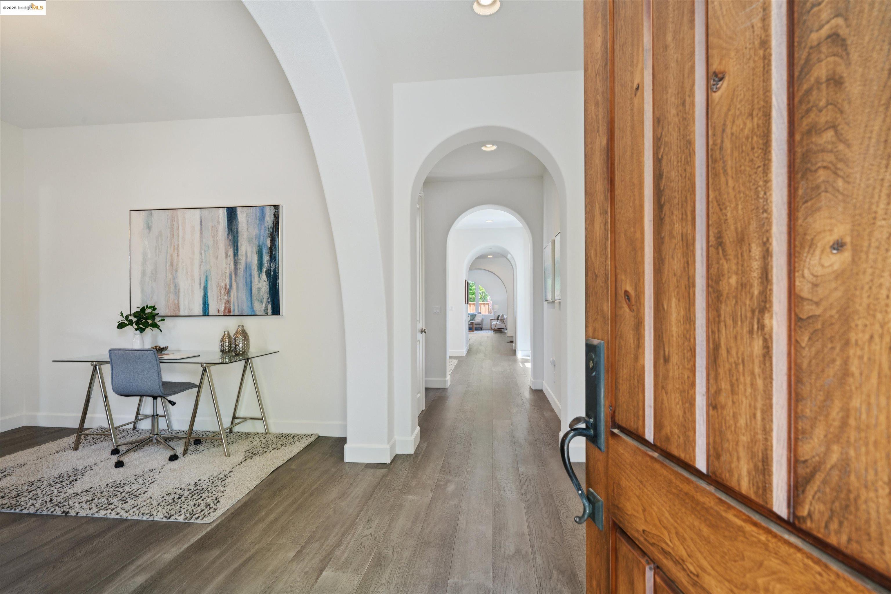Detail Gallery Image 2 of 58 For 2111 Creekview Dr, Danville,  CA 94506 - 5 Beds | 4 Baths