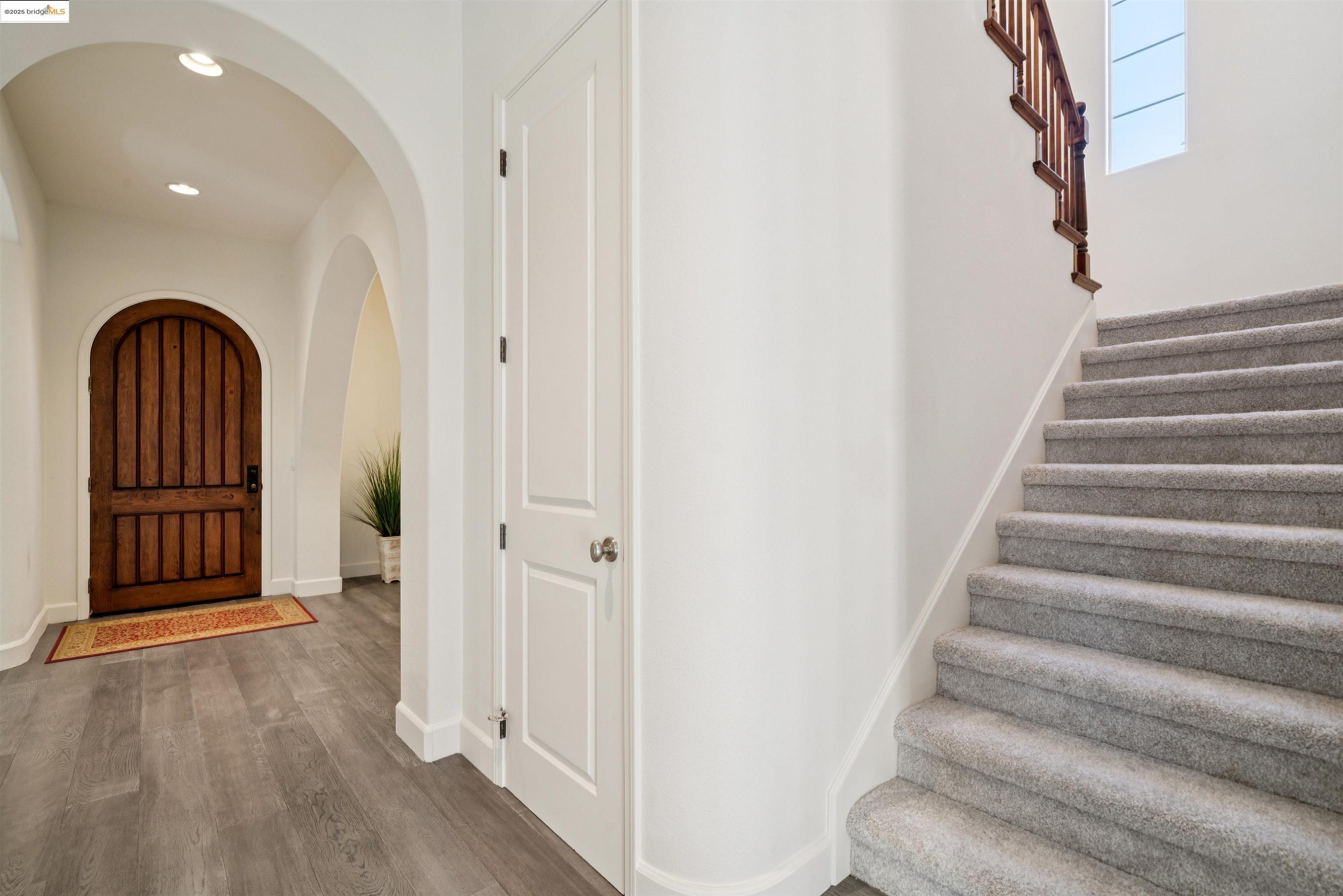Detail Gallery Image 33 of 58 For 2111 Creekview Dr, Danville,  CA 94506 - 5 Beds | 4 Baths