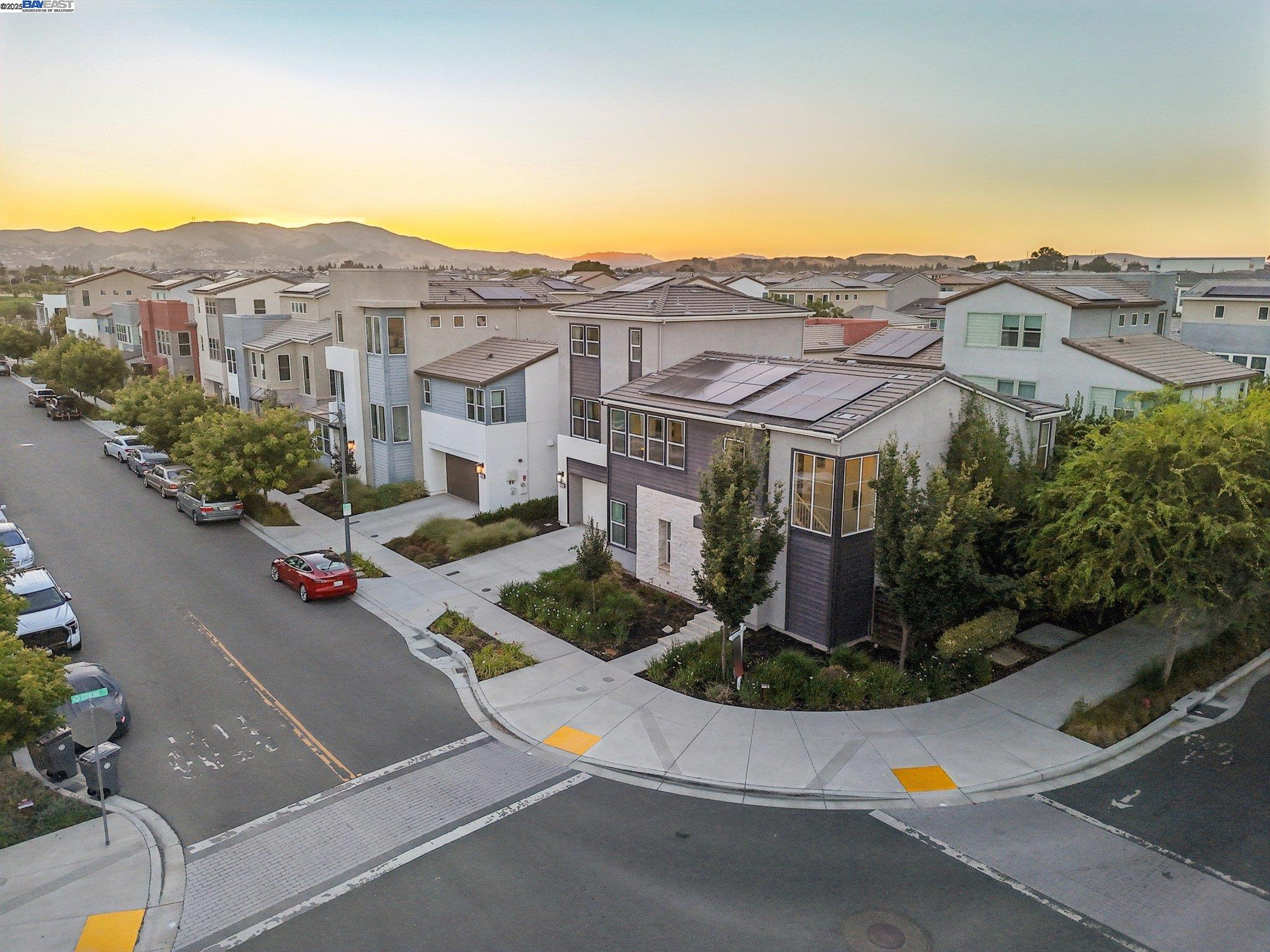 Detail Gallery Image 50 of 51 For 5789 Nugget Way, Dublin,  CA 94568 - 5 Beds | 4 Baths