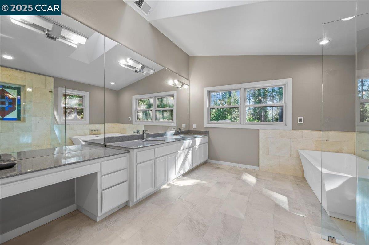 Detail Gallery Image 15 of 50 For 12777 Daisy Blue Mine Rd, Nevada City,  CA 95959 - 3 Beds | 2/1 Baths