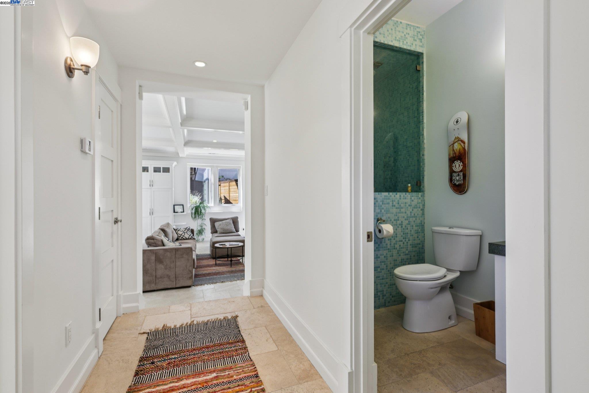 Detail Gallery Image 15 of 57 For 1333 Warren St, Martinez,  CA 94553 - 4 Beds | 3 Baths