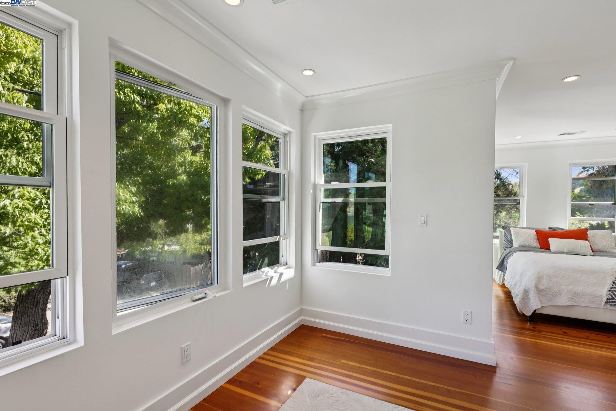 Detail Gallery Image 21 of 57 For 1333 Warren St, Martinez,  CA 94553 - 4 Beds | 3 Baths