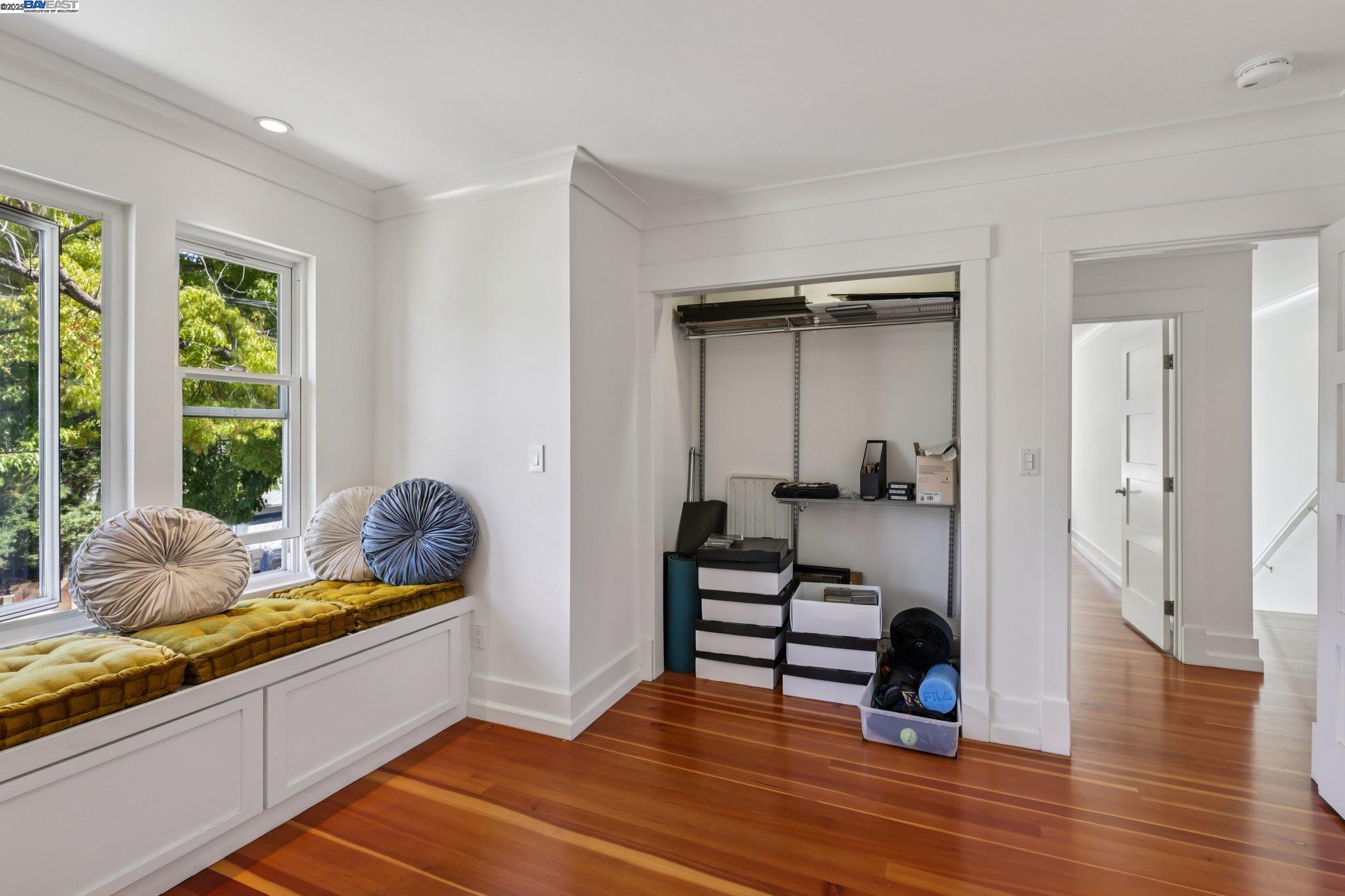 Detail Gallery Image 22 of 57 For 1333 Warren St, Martinez,  CA 94553 - 4 Beds | 3 Baths