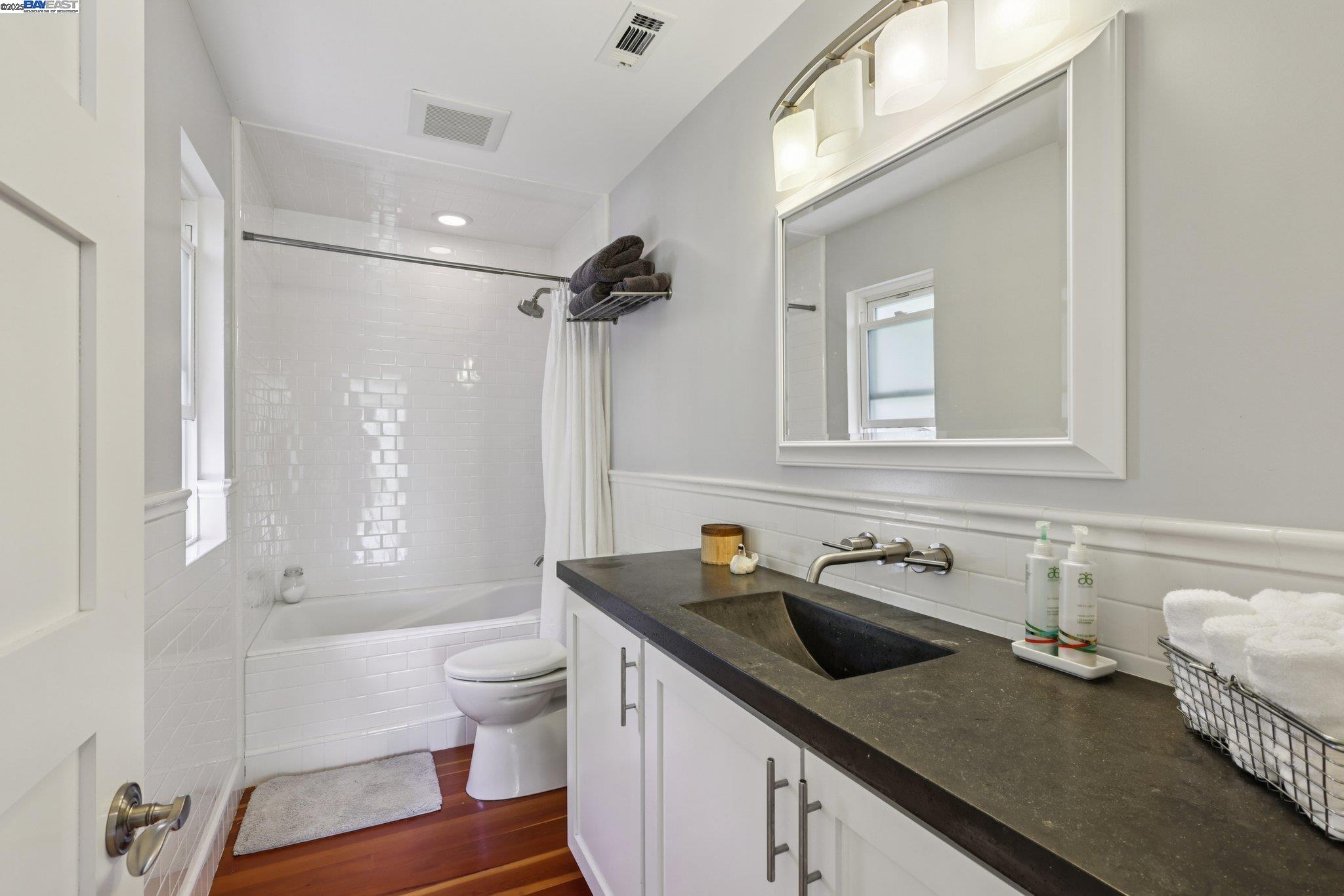Detail Gallery Image 25 of 57 For 1333 Warren St, Martinez,  CA 94553 - 4 Beds | 3 Baths