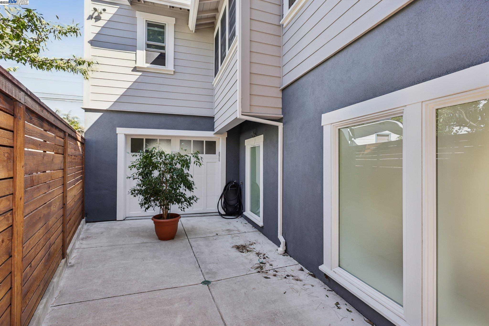 Detail Gallery Image 52 of 57 For 1333 Warren St, Martinez,  CA 94553 - 4 Beds | 3 Baths